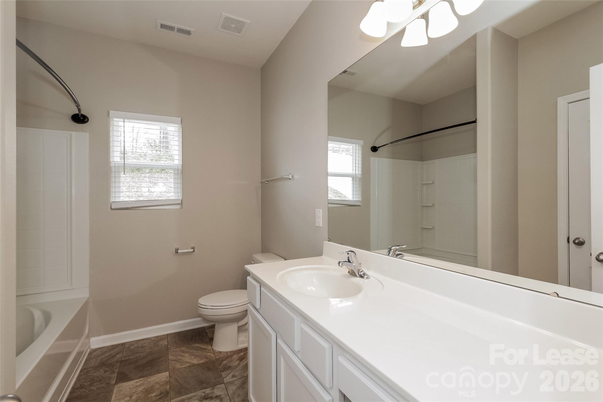 960 Joselynn Drive Property Photo 13