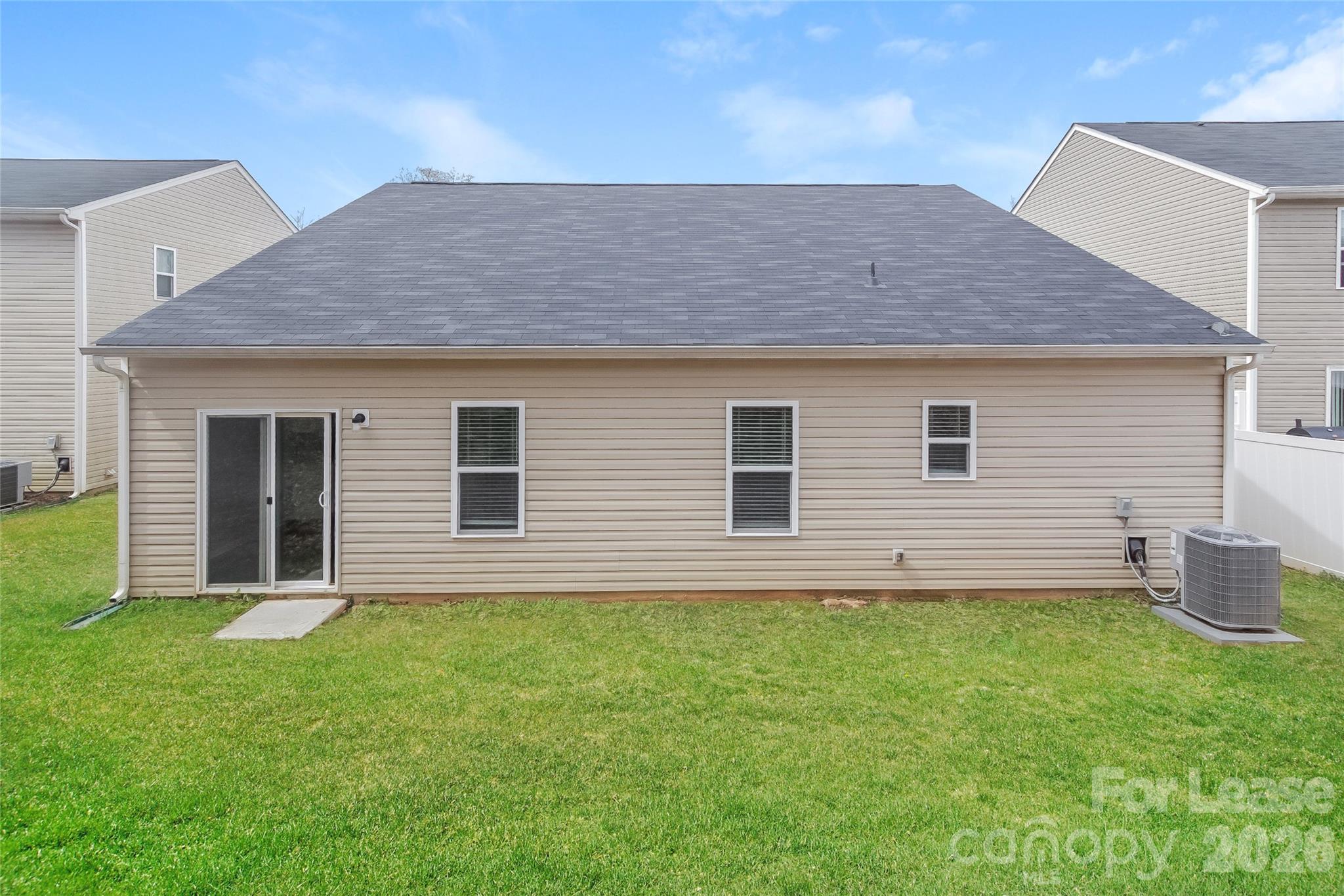 960 Joselynn Drive Property Photo 15