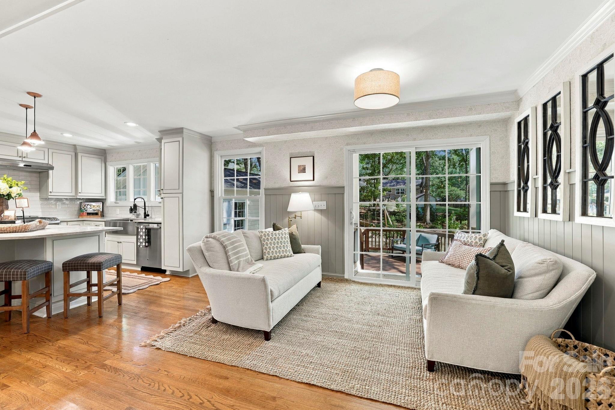 4001 Sussex Avenue Property Photo 7