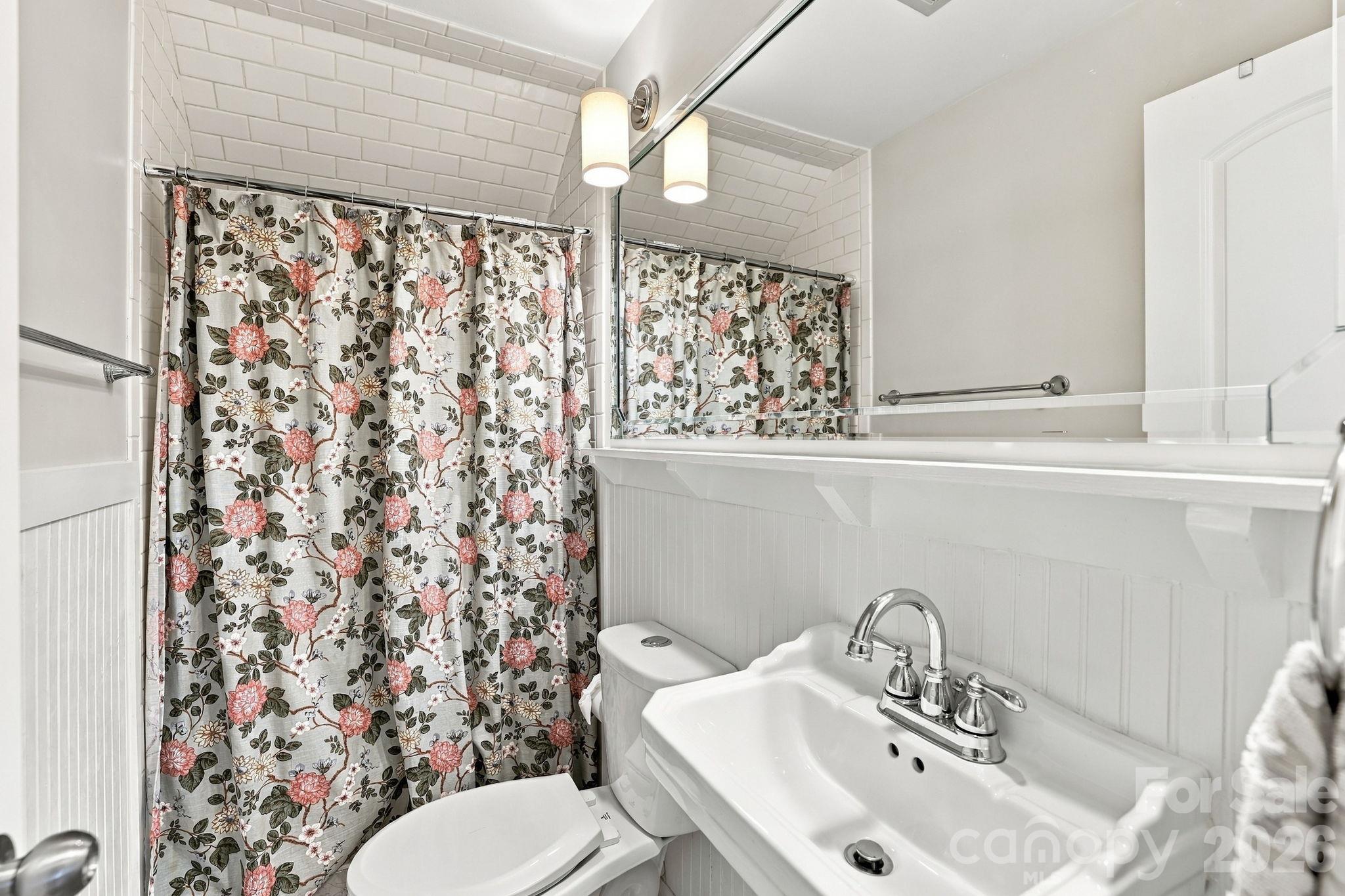 4001 Sussex Avenue Property Photo 13