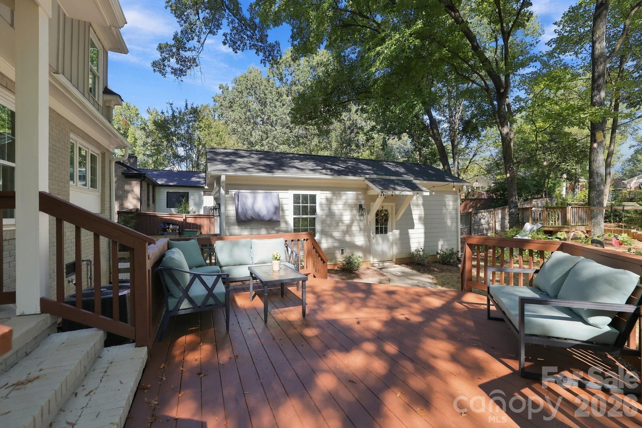 4001 Sussex Avenue Property Photo 23