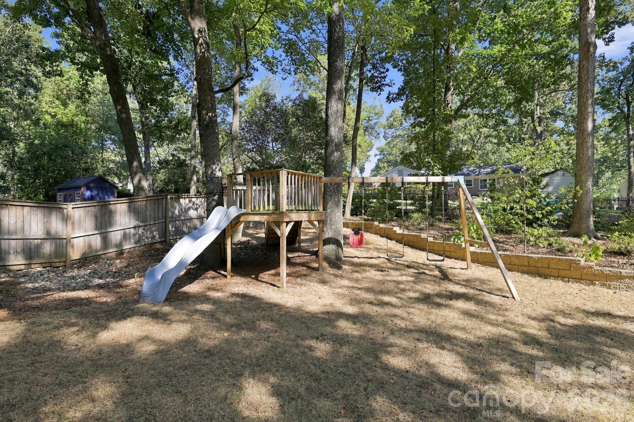 4001 Sussex Avenue Property Photo 25
