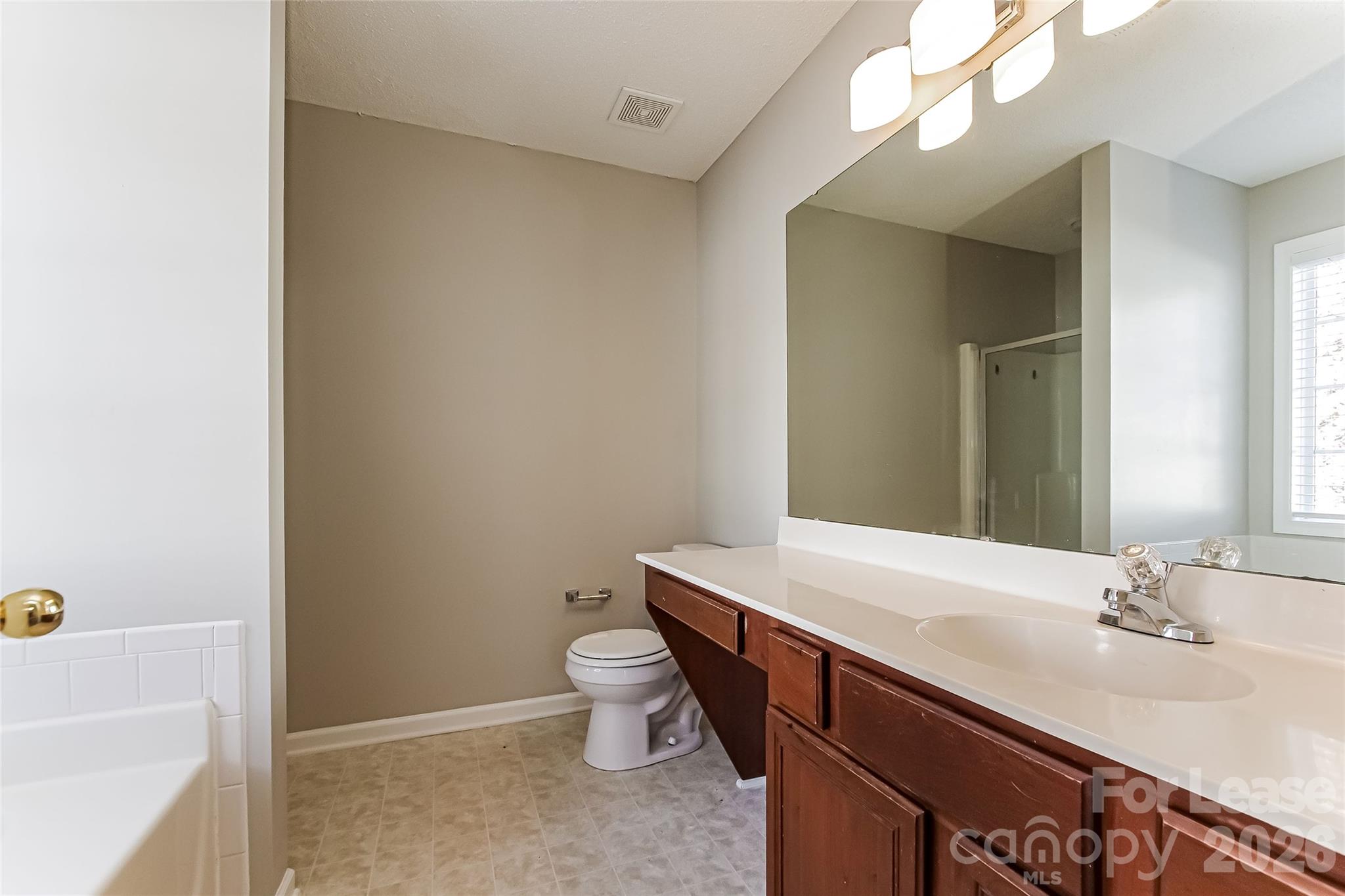 1012 Missouri River Lane Property Photo 10