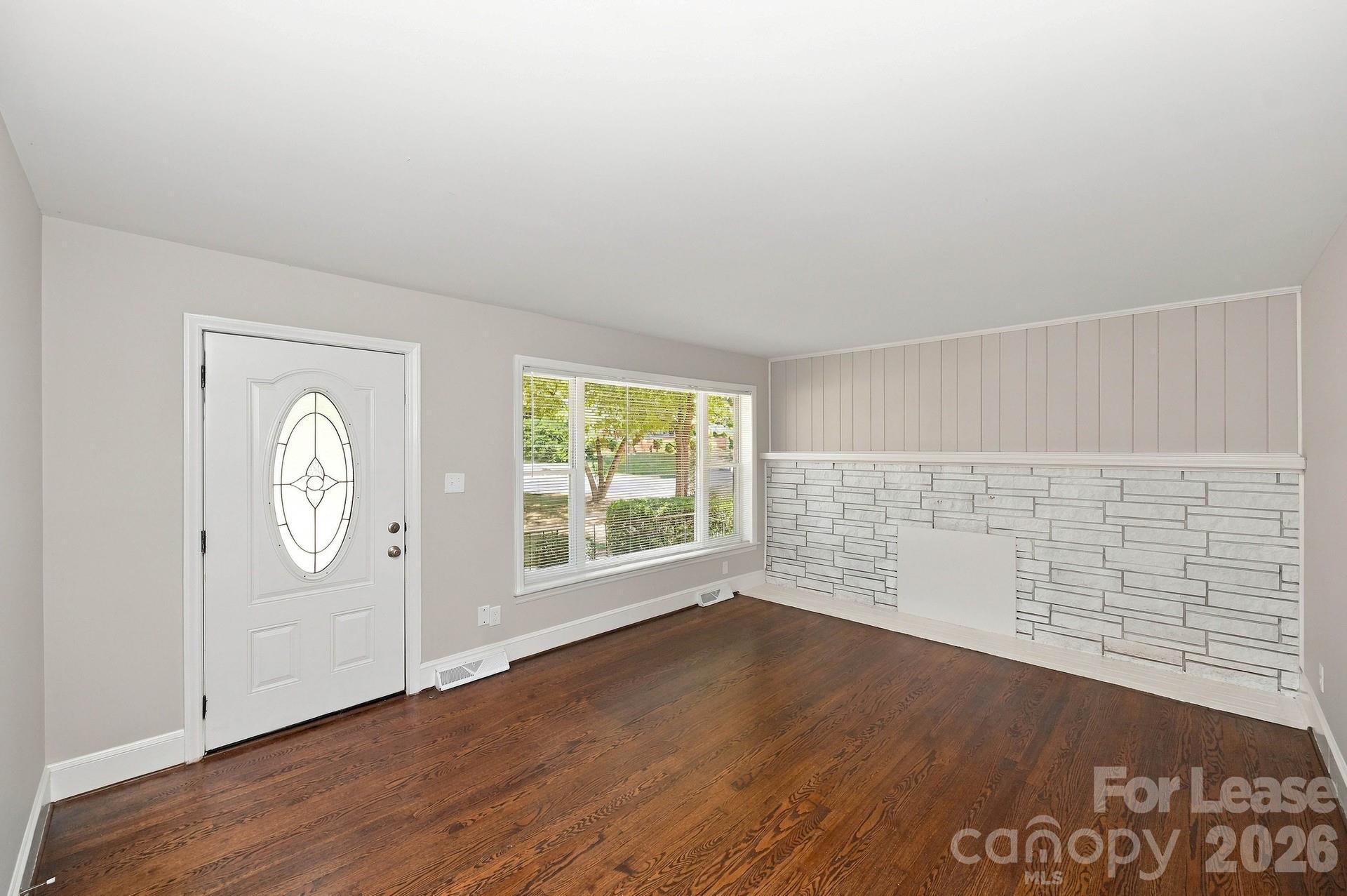 3814 Sheffield Drive Property Photo 5