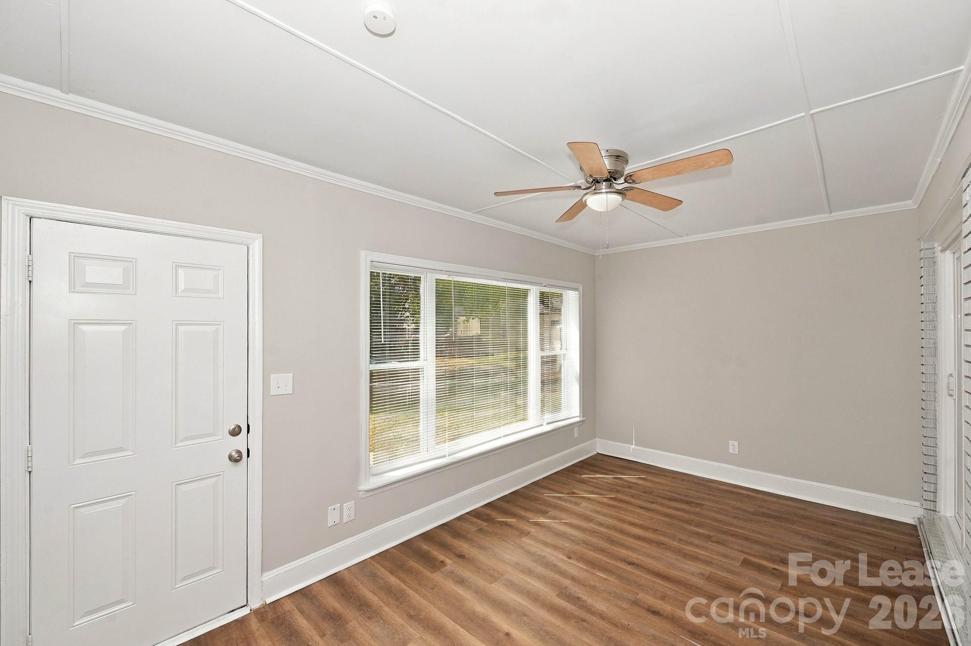 3814 Sheffield Drive Property Photo 6