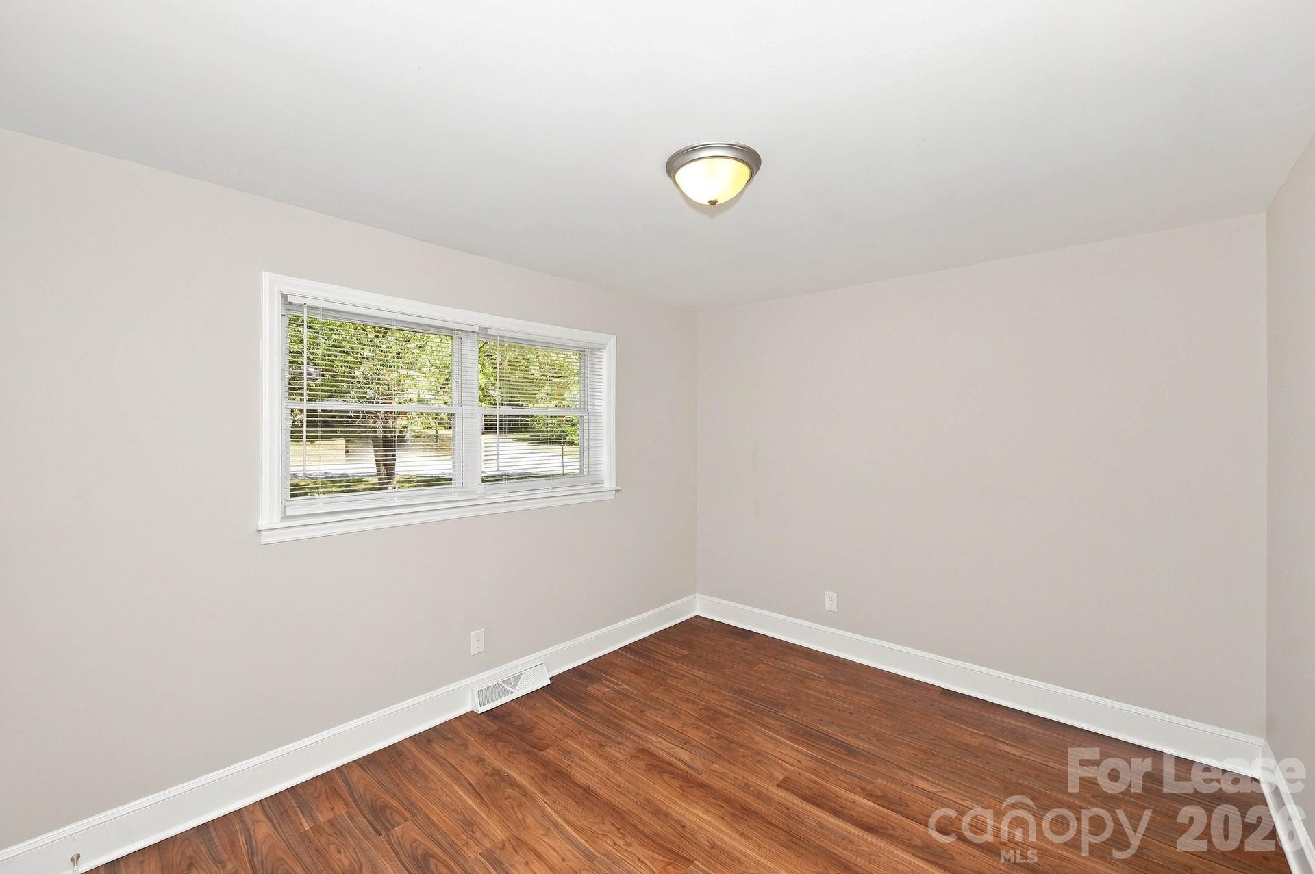 3814 Sheffield Drive Property Photo 12