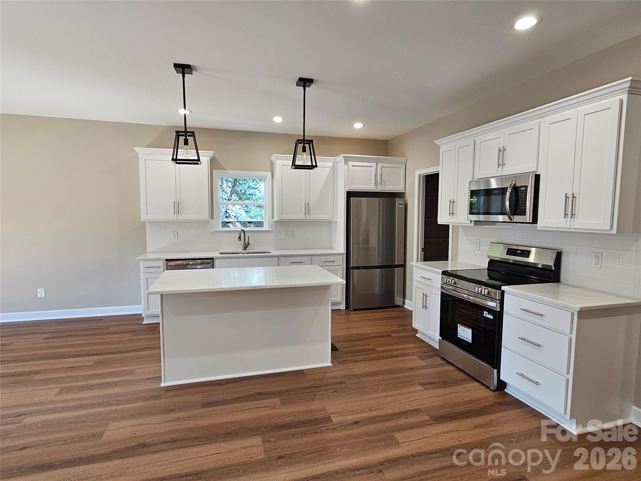 3670 Travertine Drive Property Photo 10