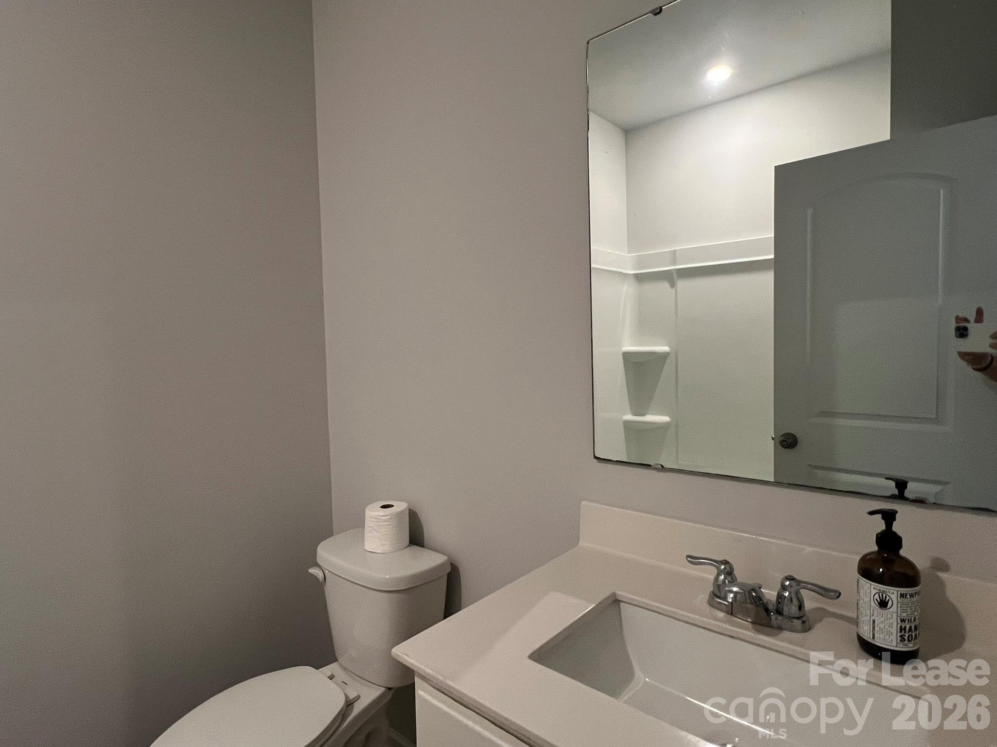 621 High Hill Drive Property Photo 6