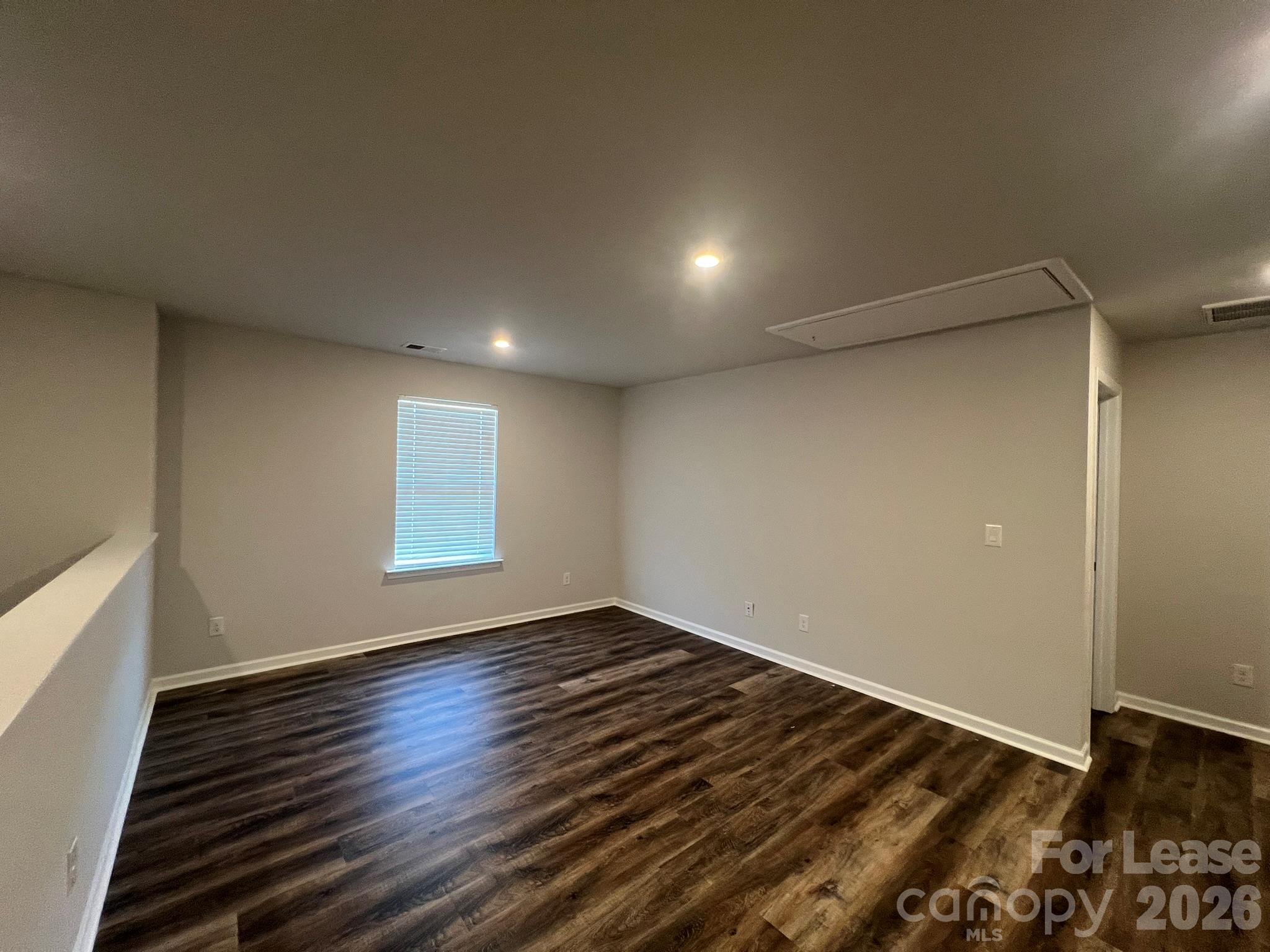 621 High Hill Drive Property Photo 17