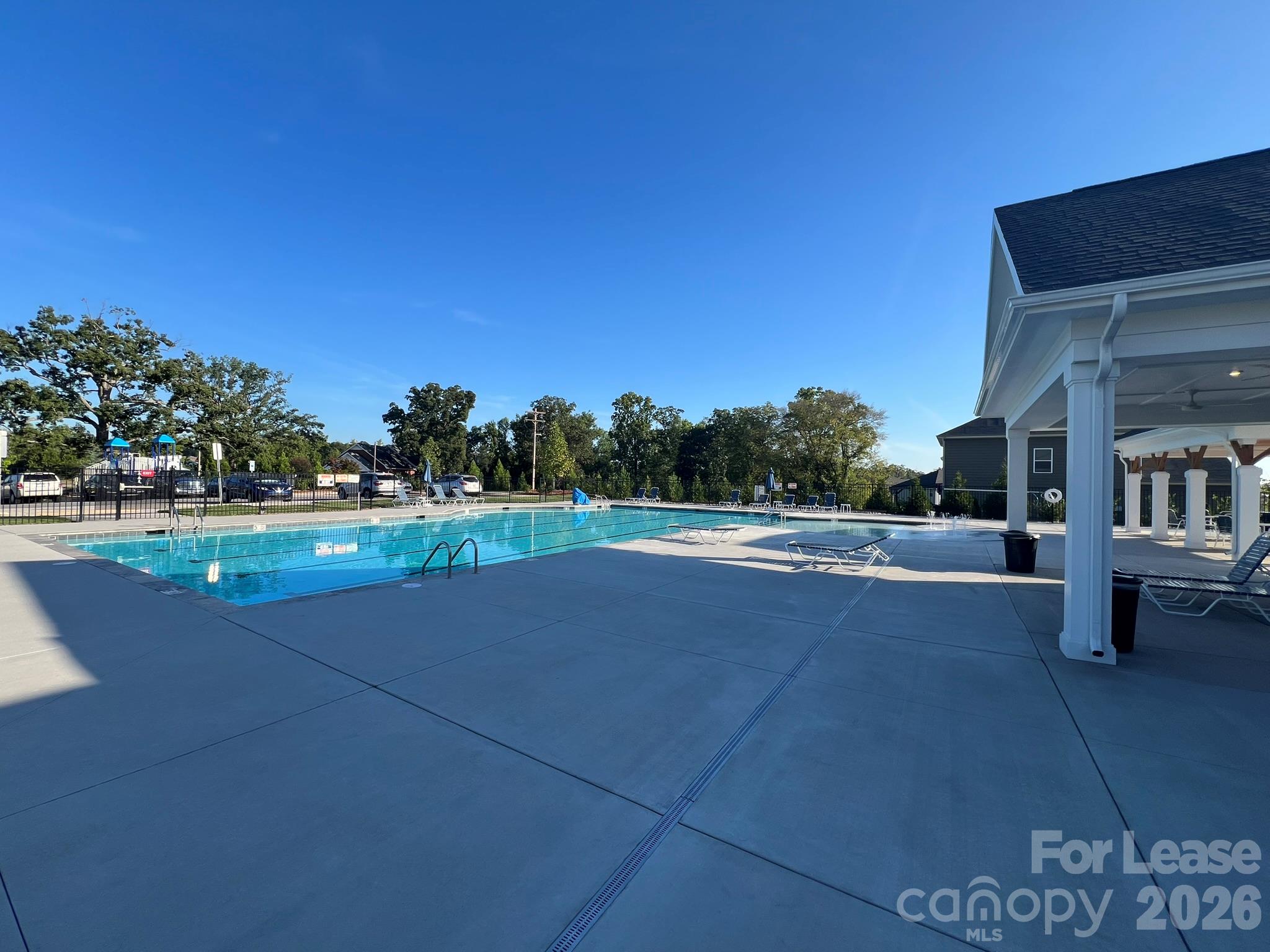 621 High Hill Drive Property Photo 27