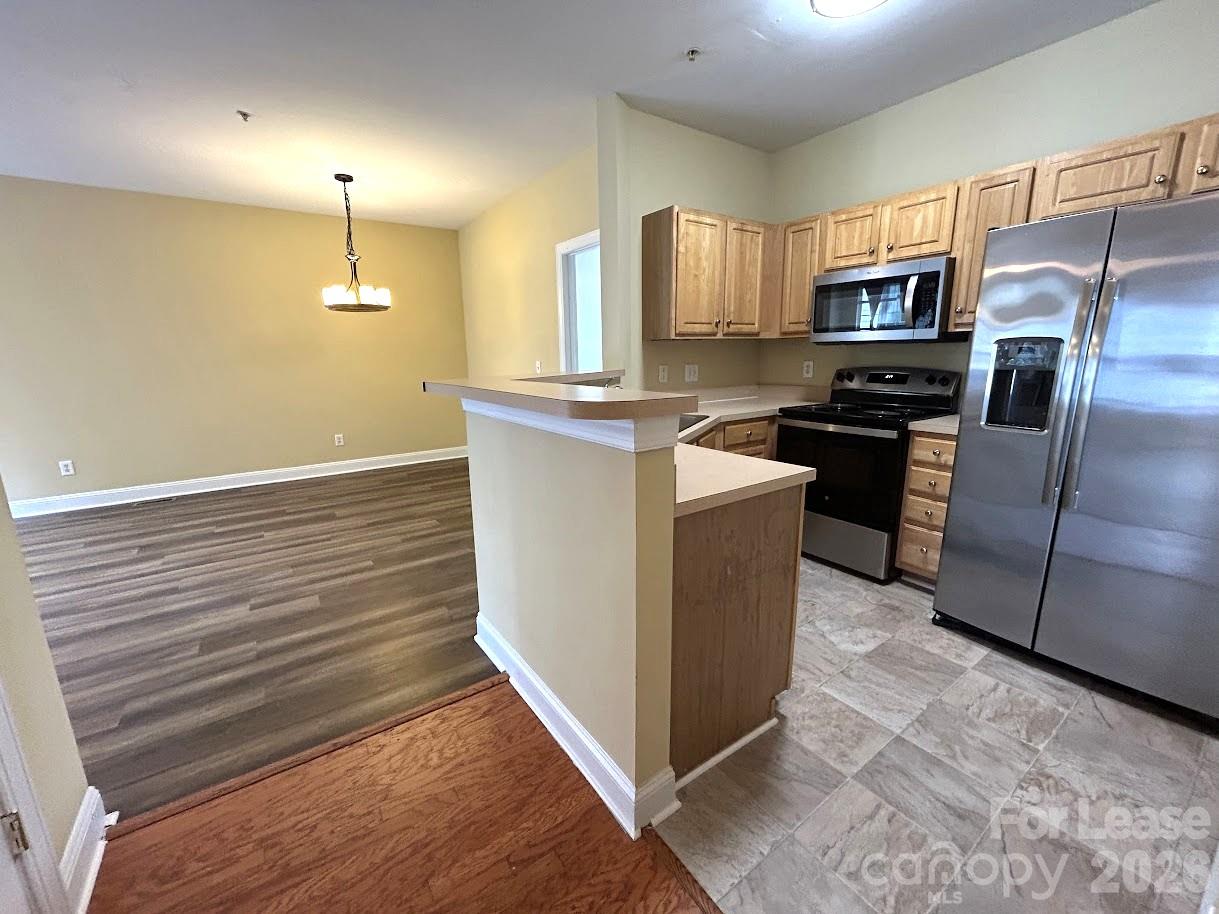 6724 Mallard Park Drive Property Photo 2