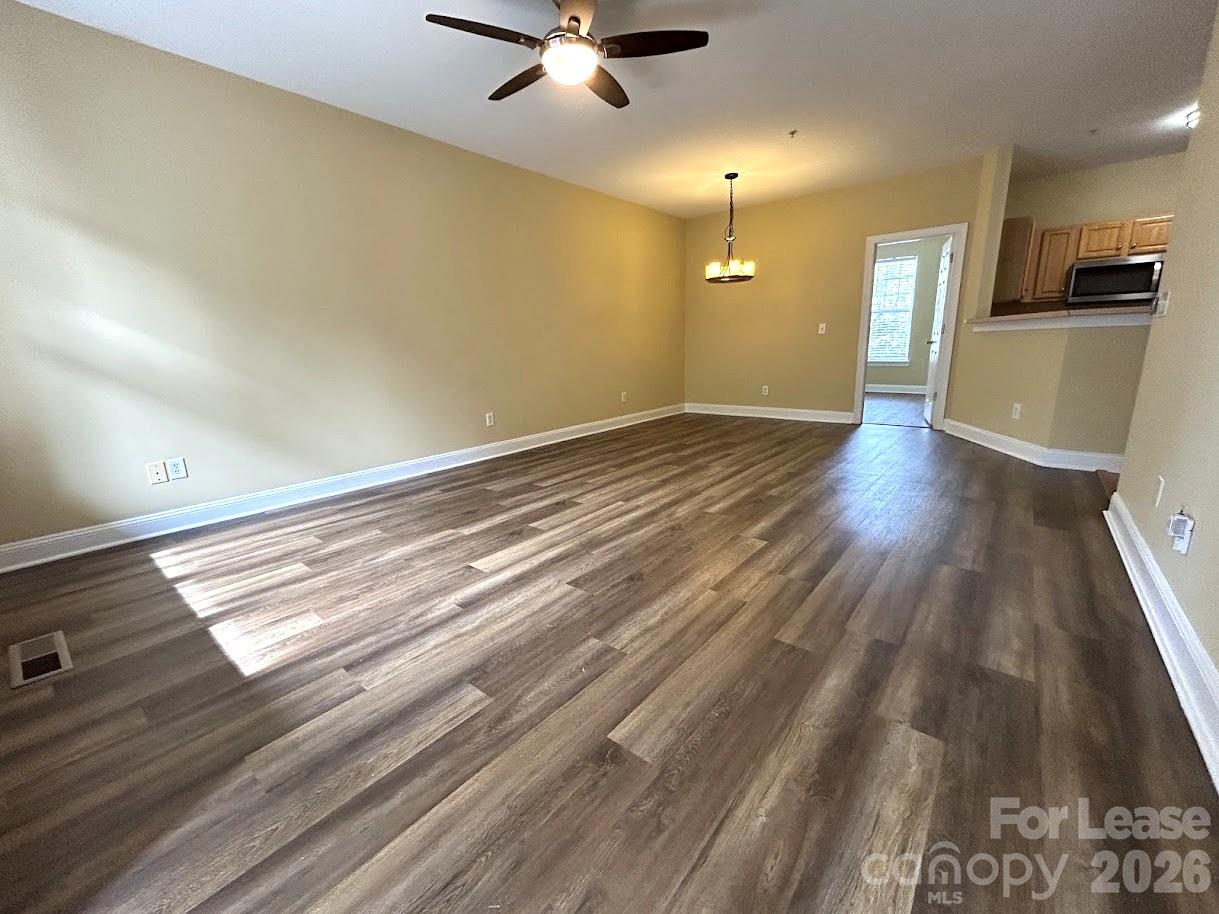 6724 Mallard Park Drive Property Photo 6