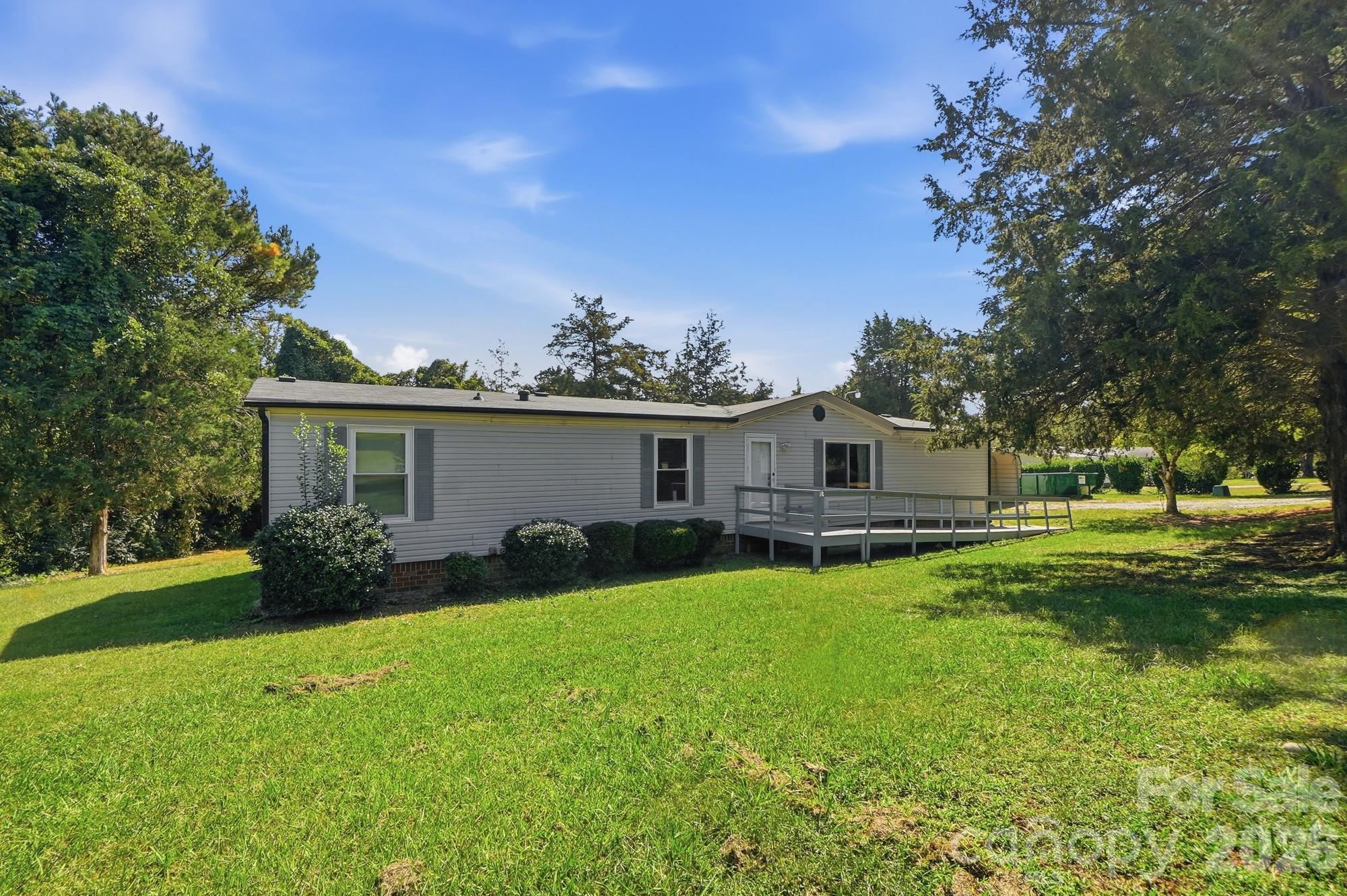 6017 Frazier Drive Property Photo 2