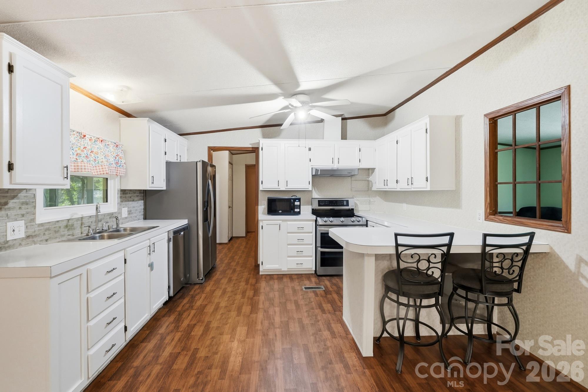 6017 Frazier Drive Property Photo 13
