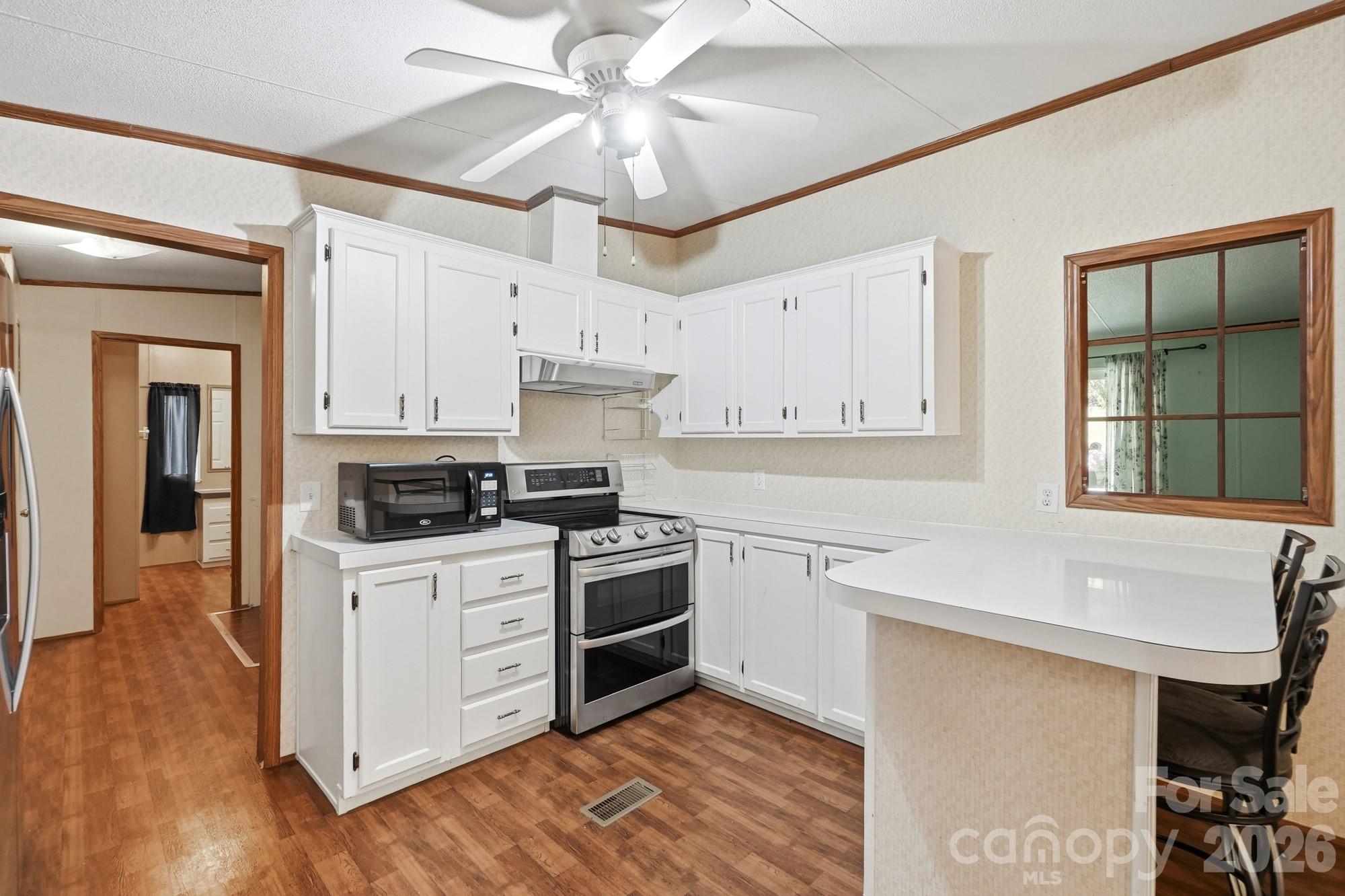 6017 Frazier Drive Property Photo 14