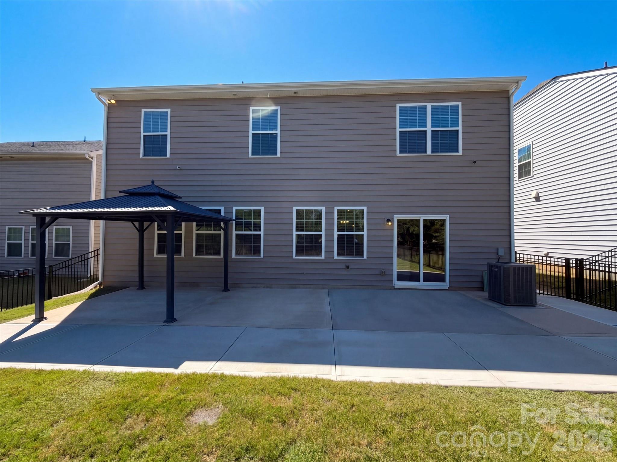 15128 Evergreen House Drive Property Photo 5