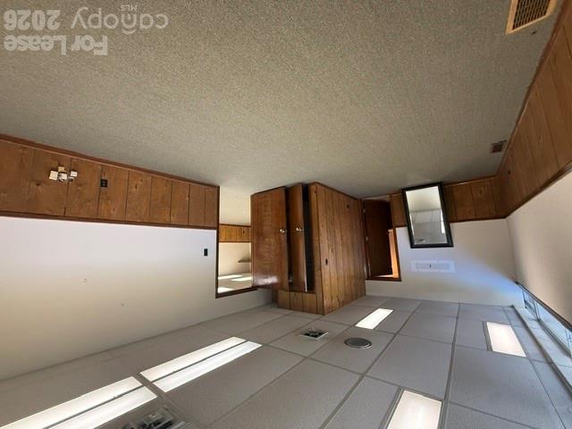 912 2nd Street Suite #3 Property Photo 8