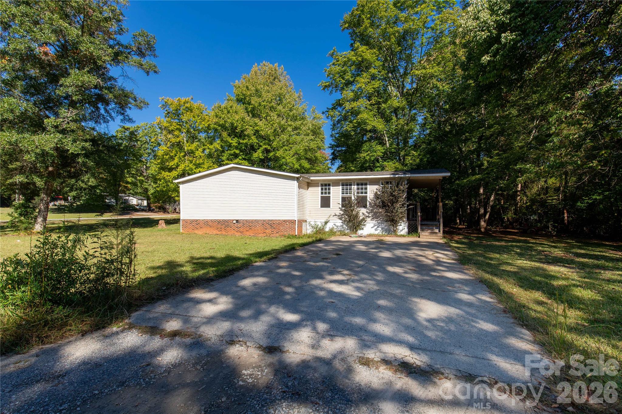 1201 Shiloh Drive Property Photo 2