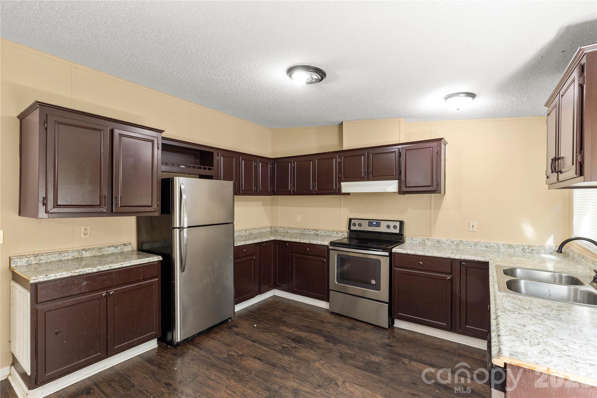 1201 Shiloh Drive Property Photo 6