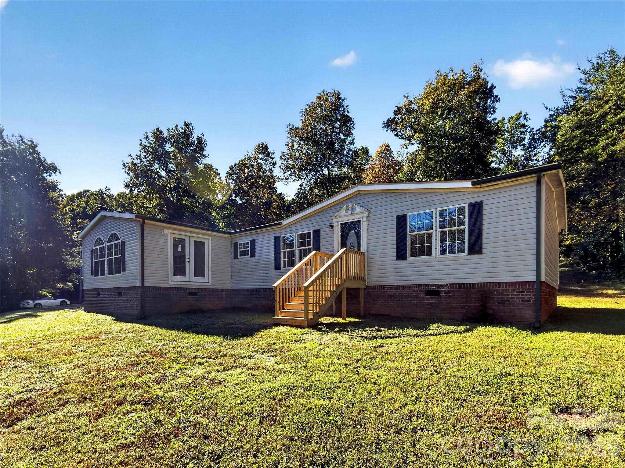 124 Tyler Terrace Property Photo 2