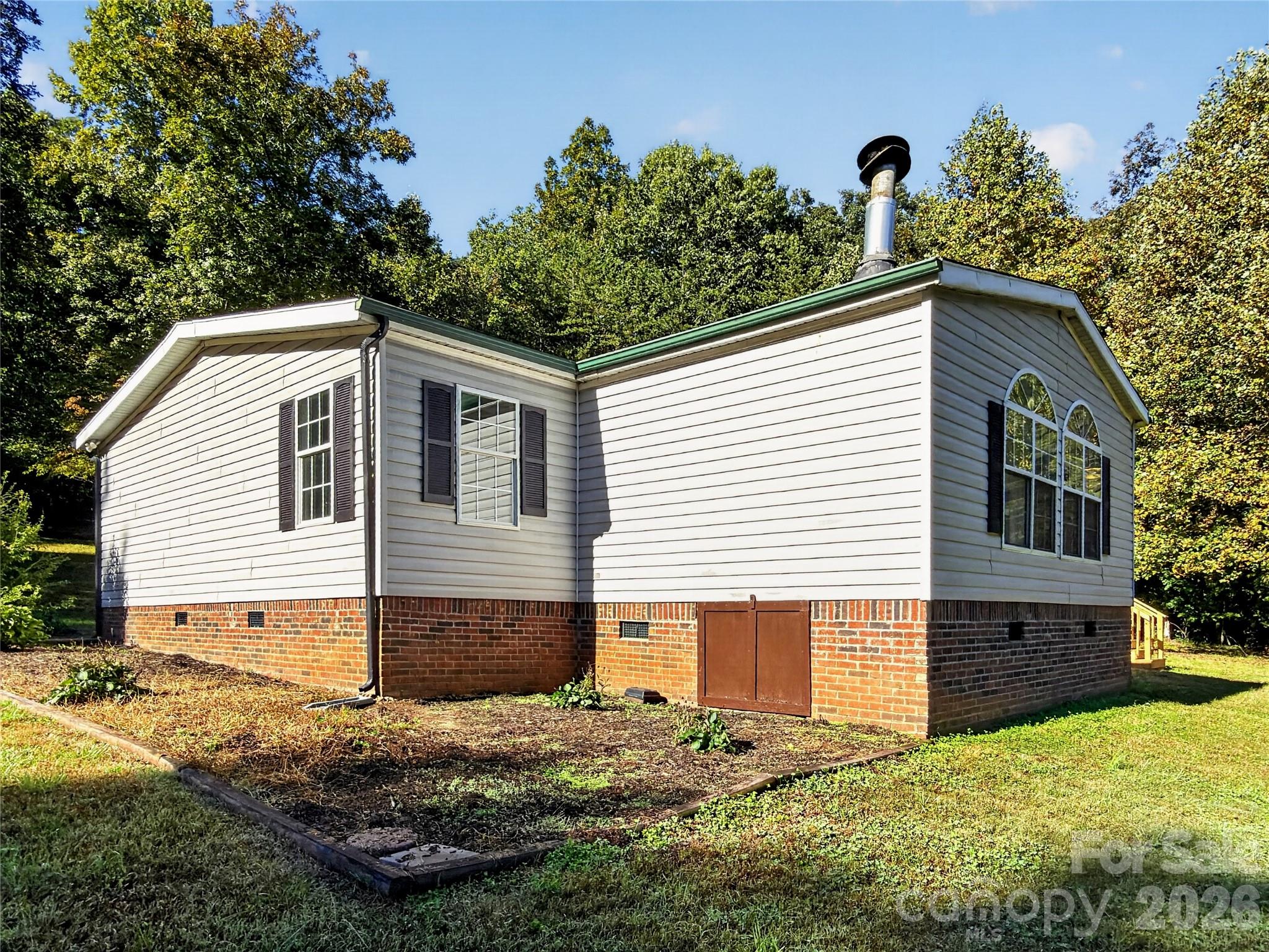124 Tyler Terrace Property Photo 3