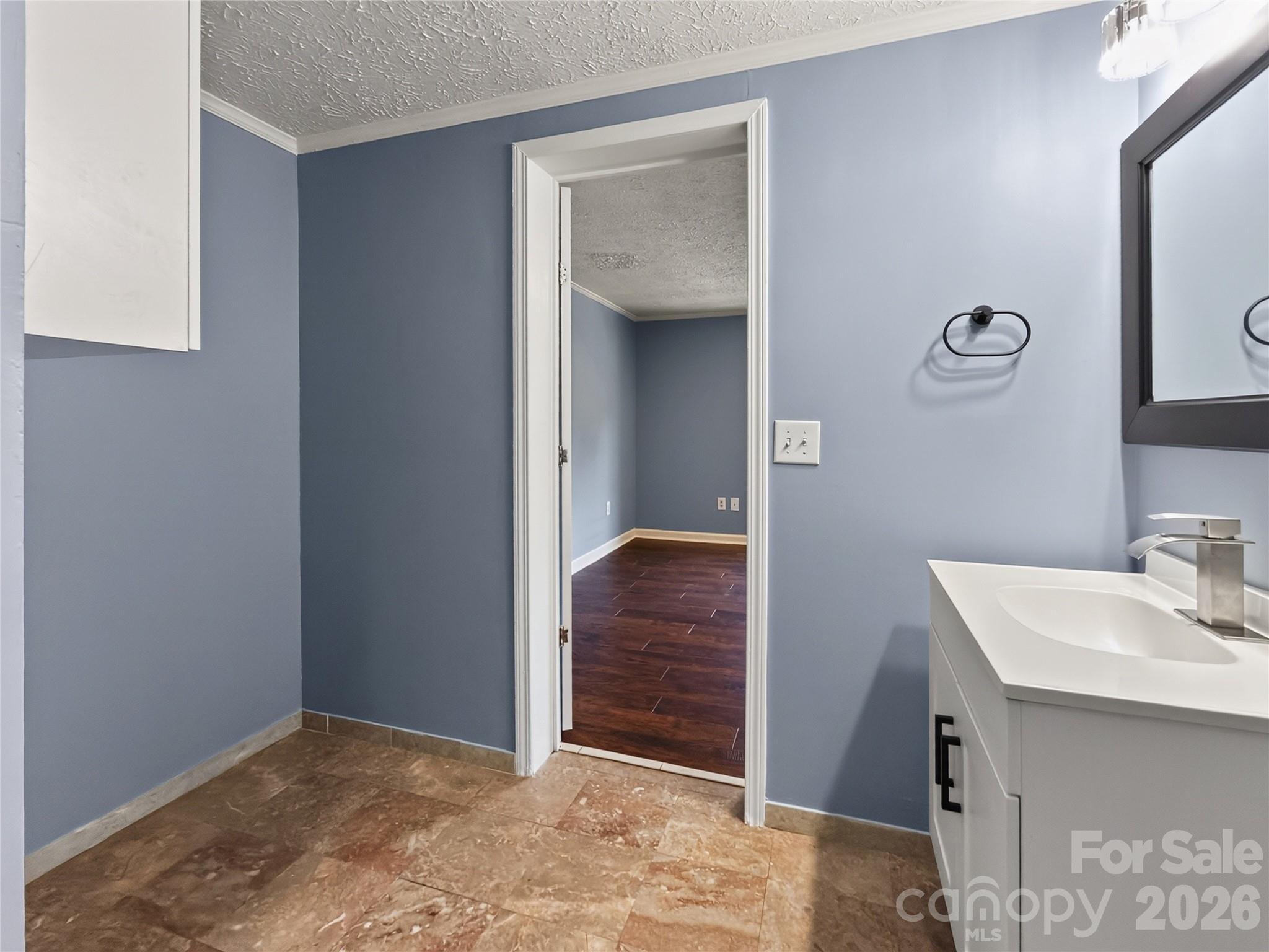 124 Tyler Terrace Property Photo 20