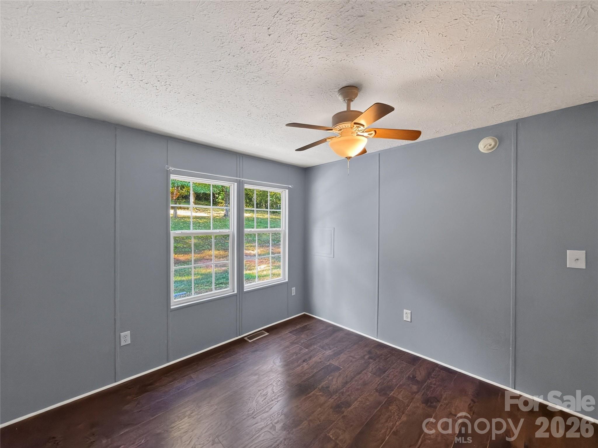 124 Tyler Terrace Property Photo 29