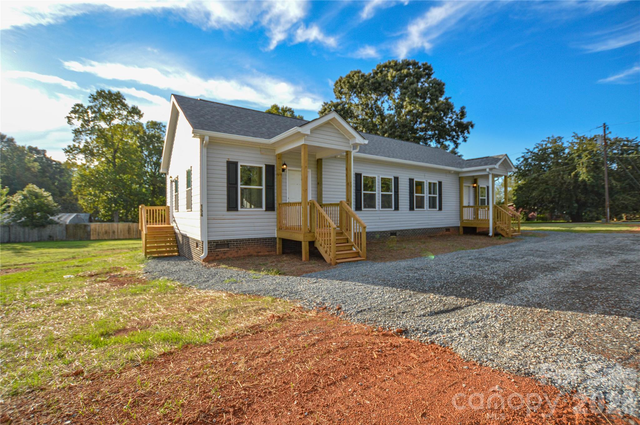 104 Carolyn Road Property Photo 2
