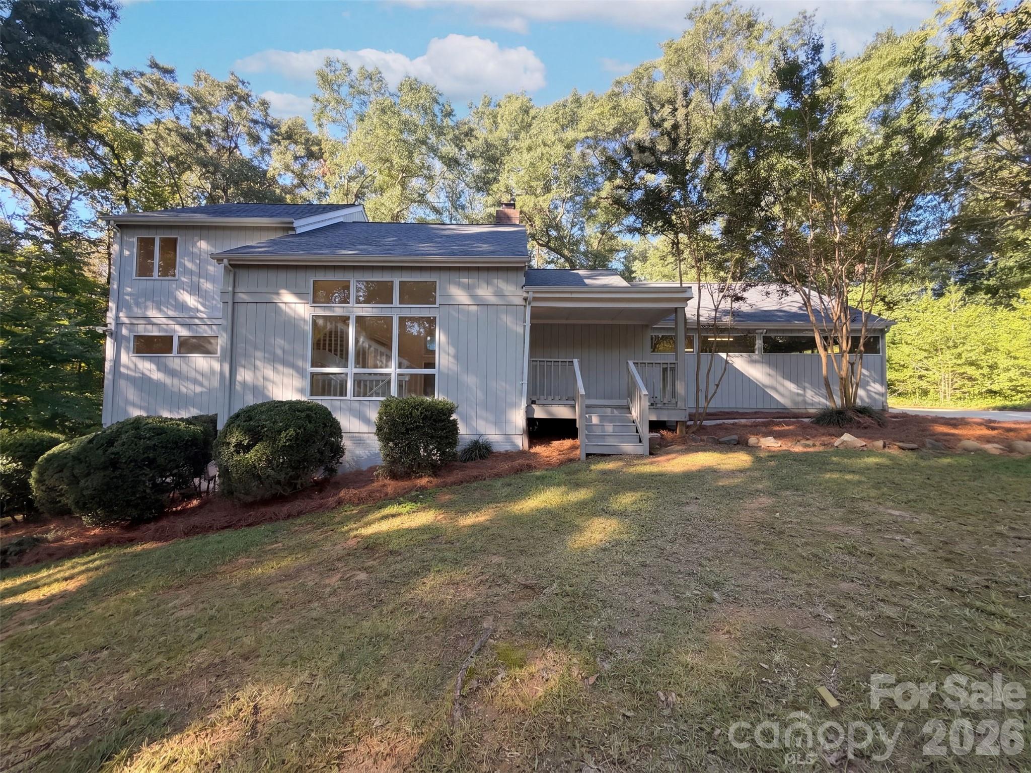 1801 Dogwood Court Property Photo 1