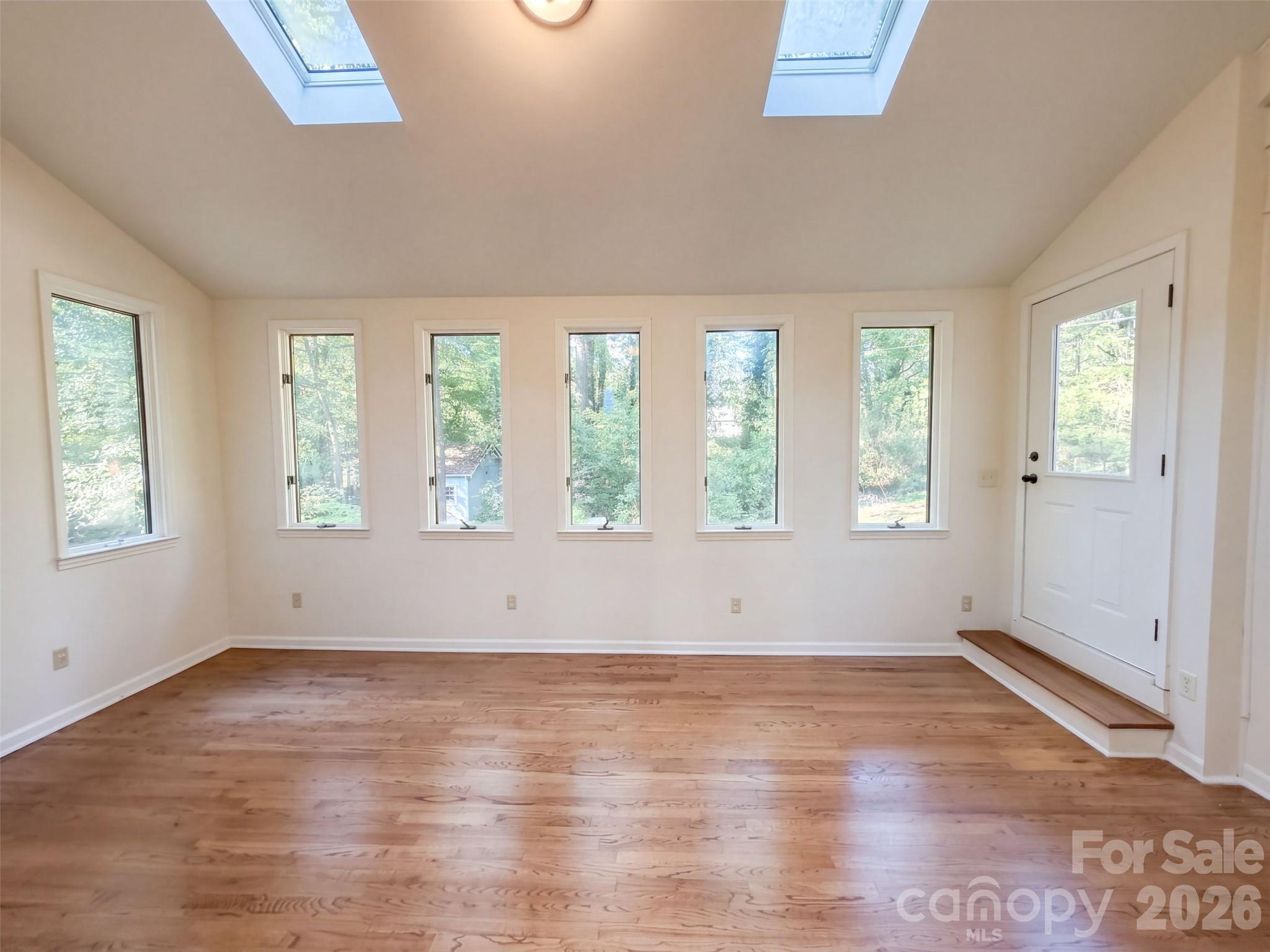 1801 Dogwood Court Property Photo 9