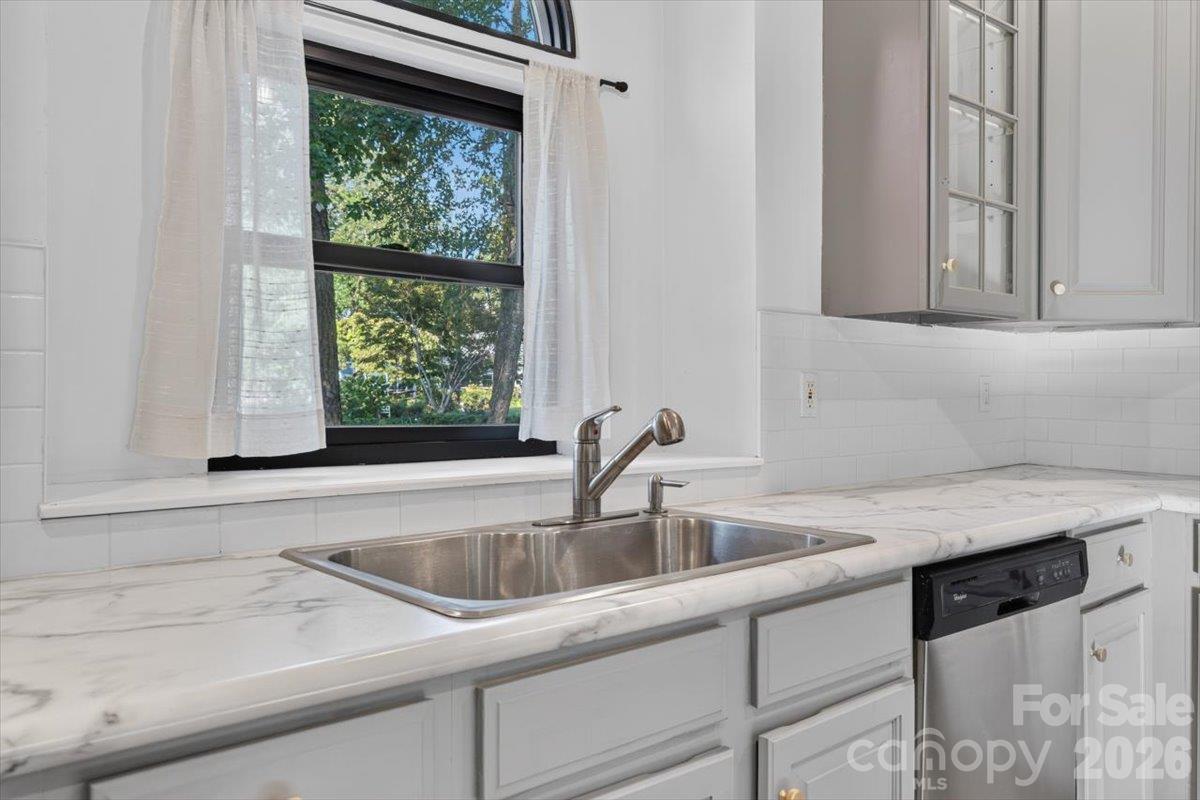 12328 Sparkling Way Property Photo 19
