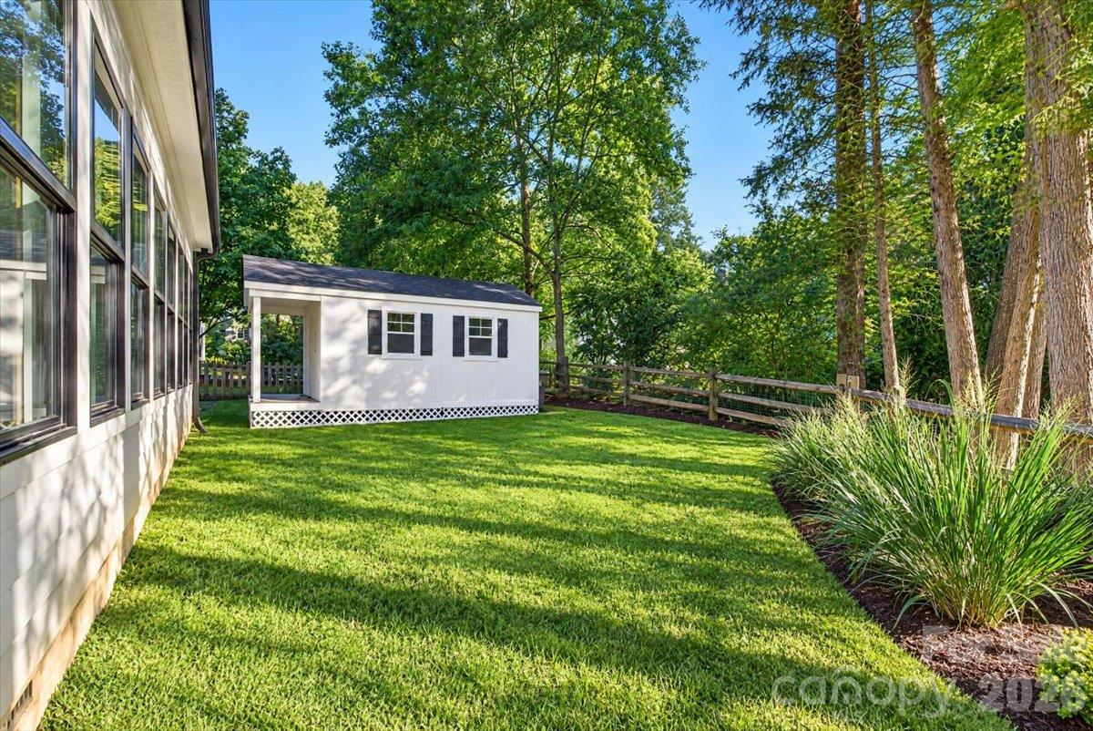 12328 Sparkling Way Property Photo 35