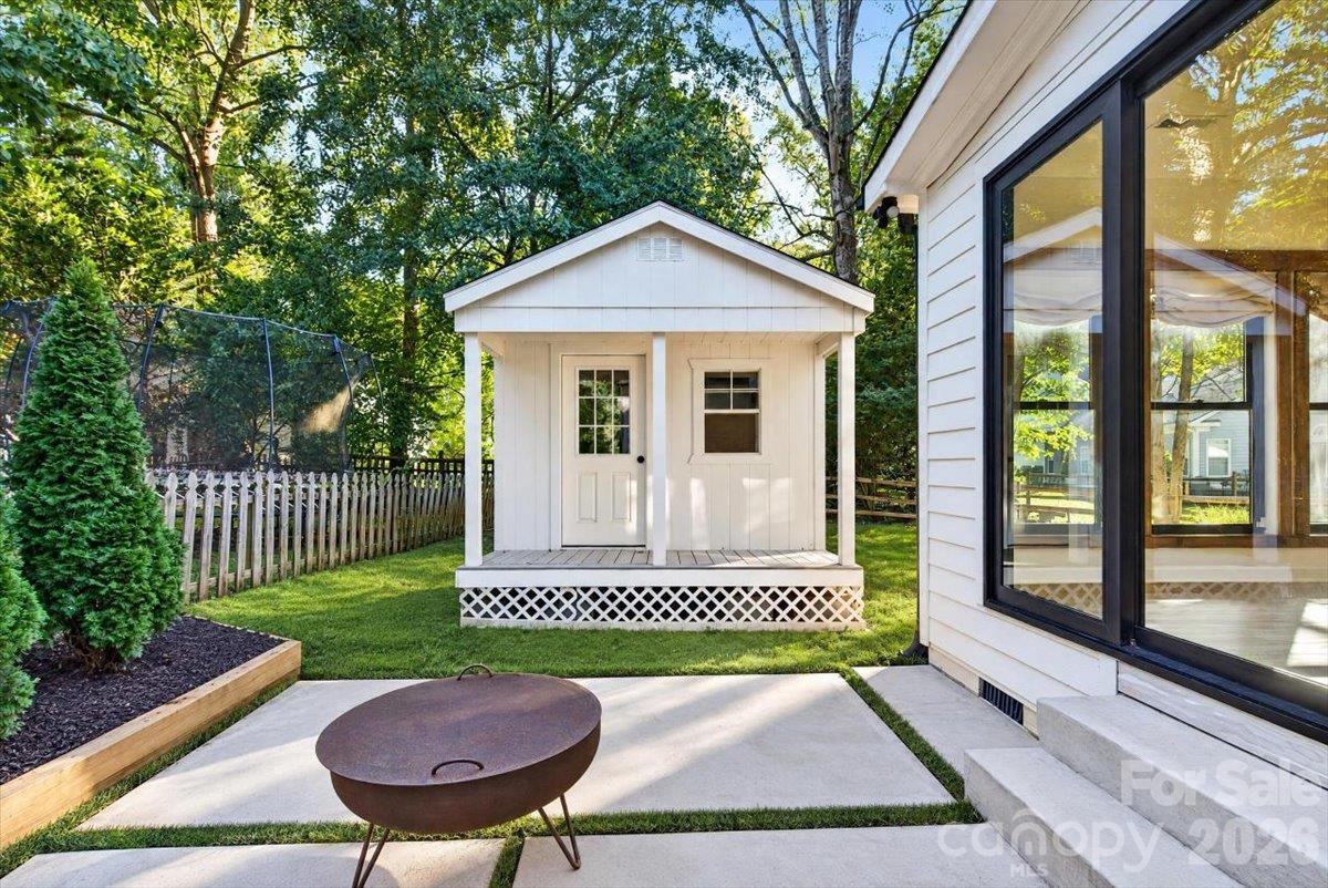 12328 Sparkling Way Property Photo 36