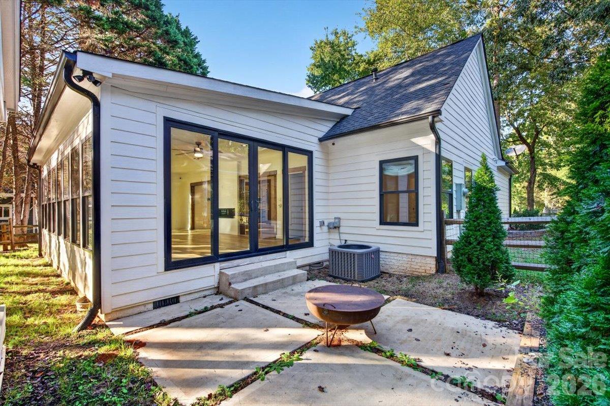 12328 Sparkling Way Property Photo 37
