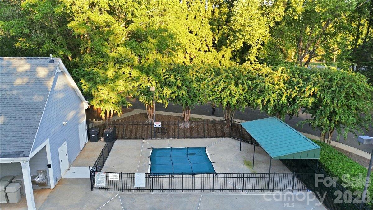 12328 Sparkling Way Property Photo 44