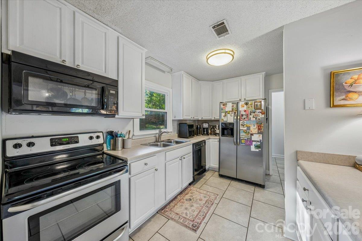 6000 Gate Post Road Property Photo 24