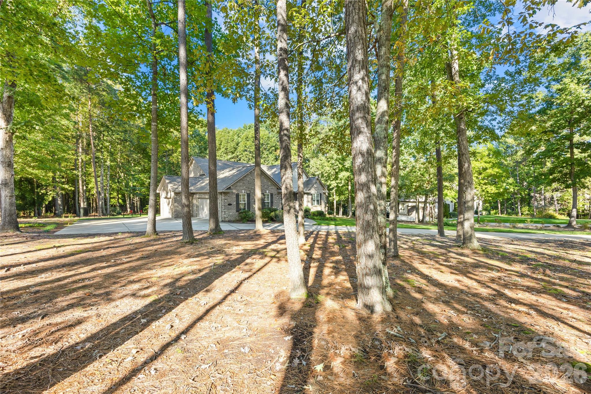 4587 Sawgrass Court Property Photo 9