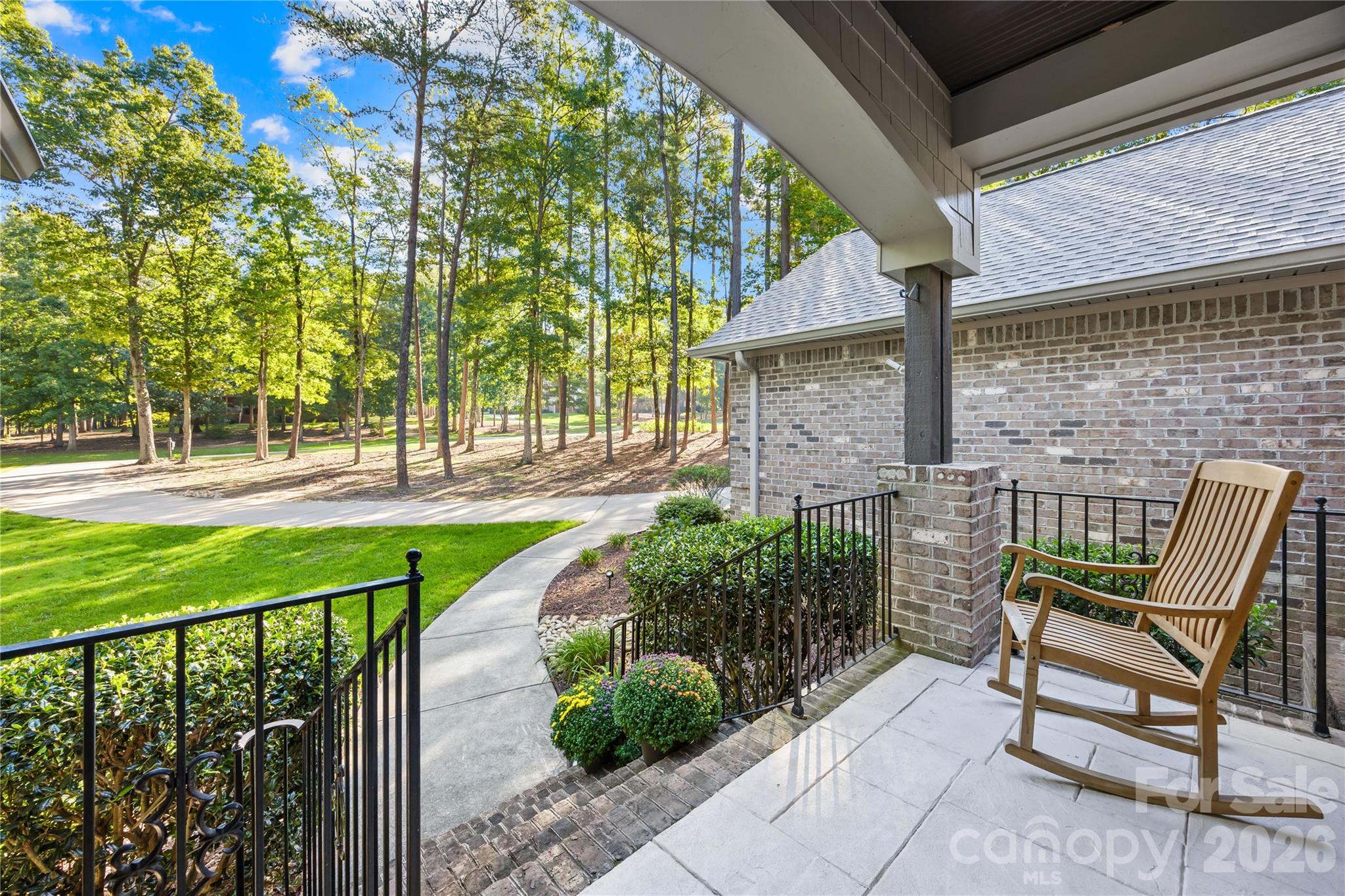 4587 Sawgrass Court Property Photo 14