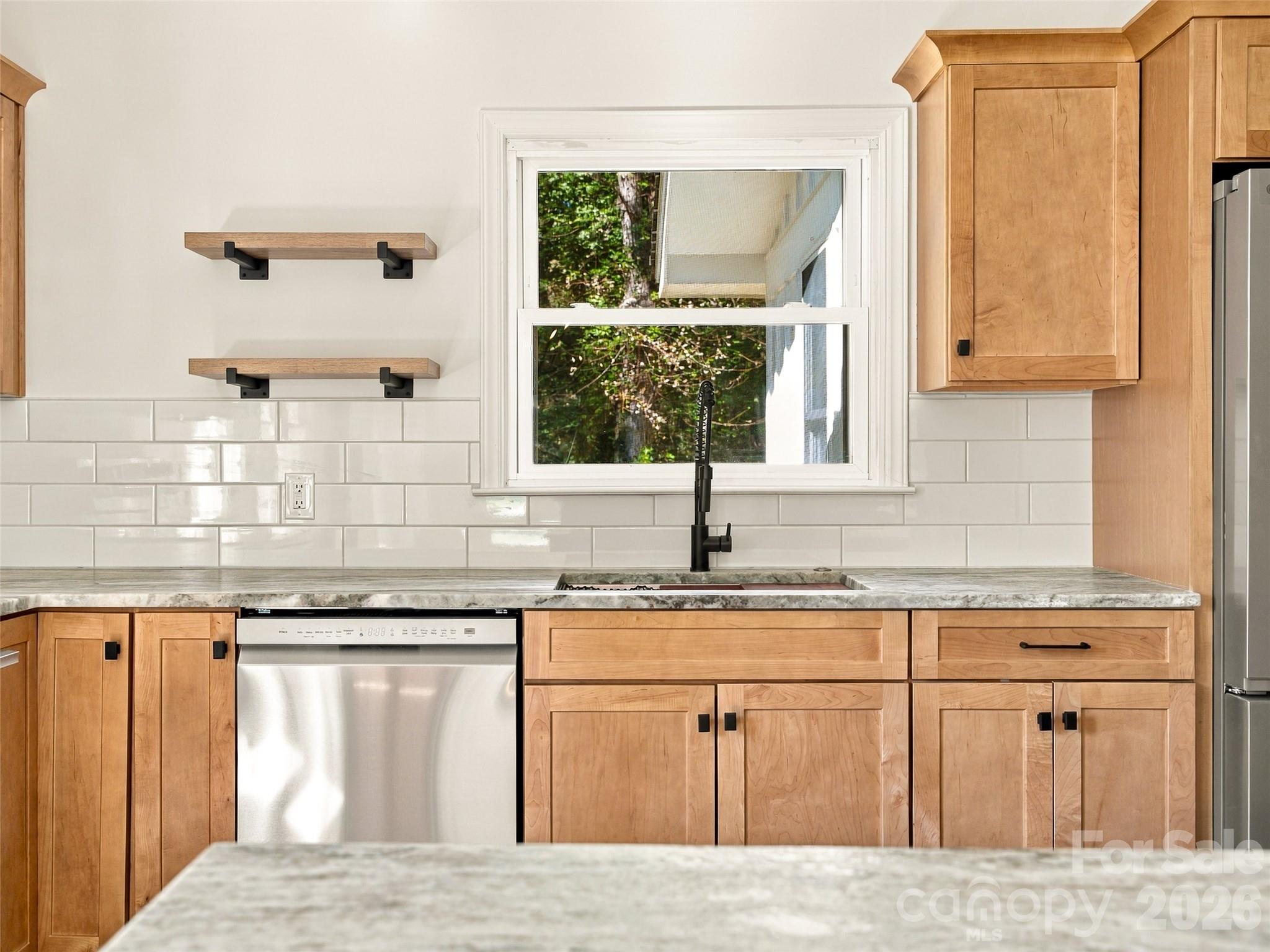 6 Crestwood Lane Property Photo 12