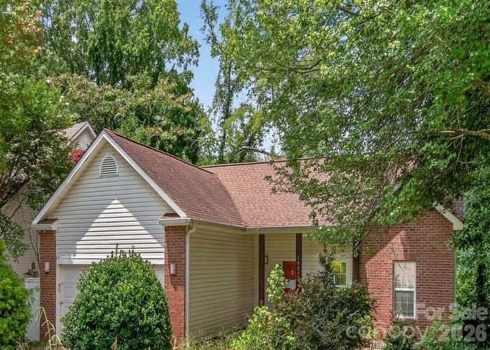 1021 Stinson Glen Lane