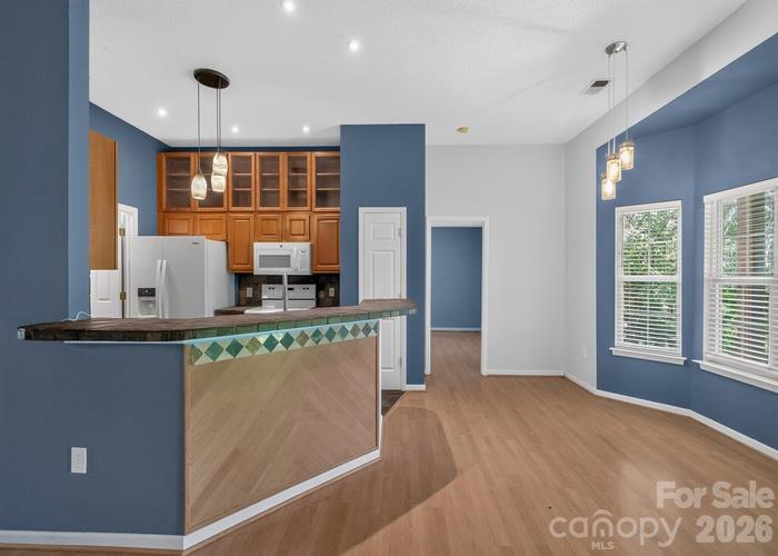1021 Stinson Glen Lane Property Photo 6