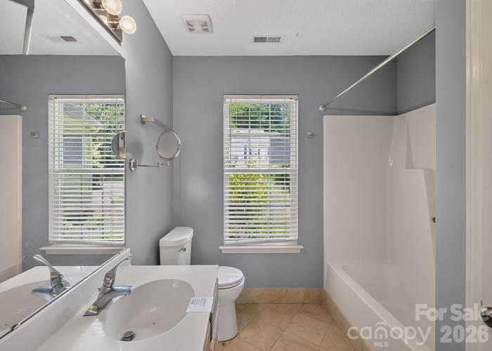 1021 Stinson Glen Lane Property Photo 18