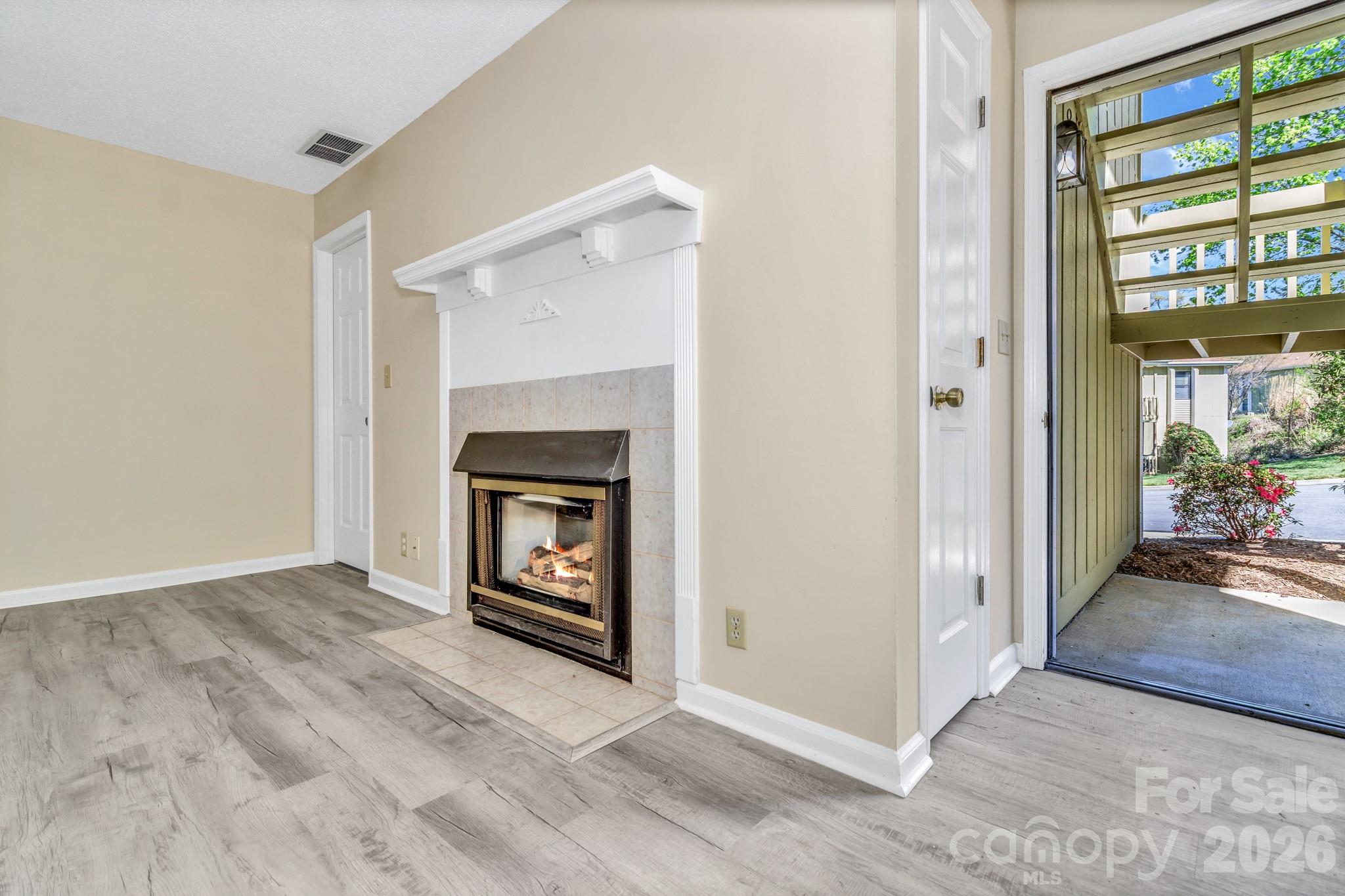 110 Heywood Road 11a Property Photo 6