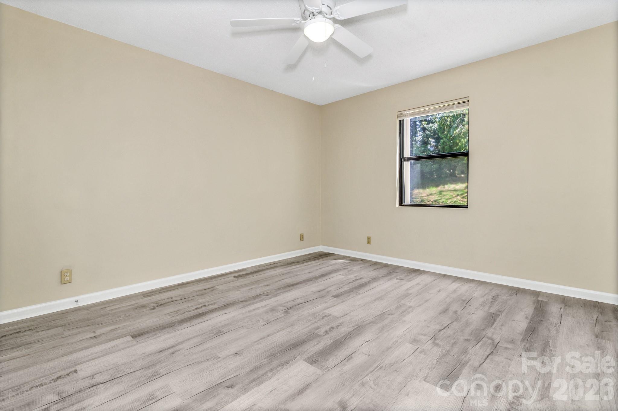 110 Heywood Road 11a Property Photo 7