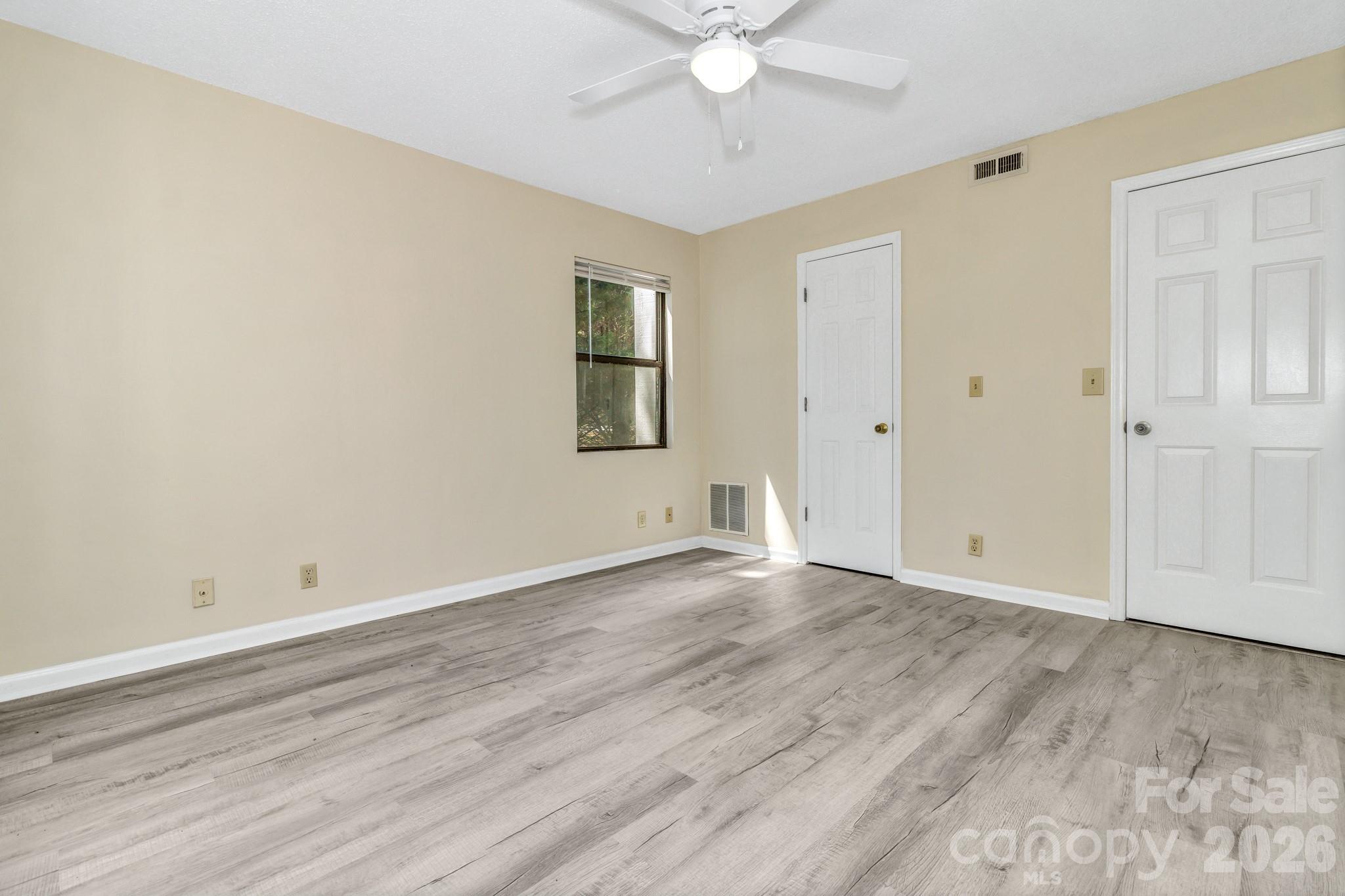110 Heywood Road 11a Property Photo 9