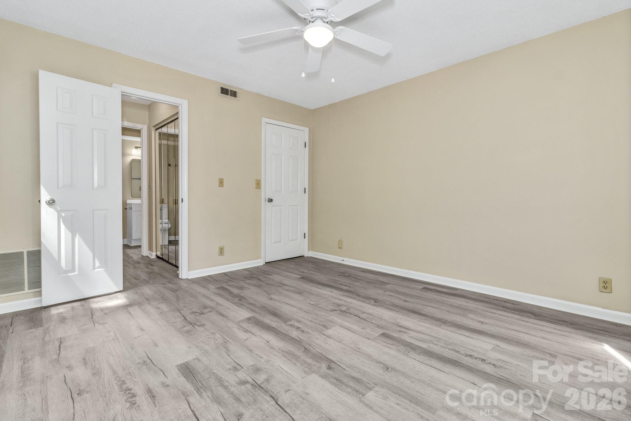 110 Heywood Road 11a Property Photo 12