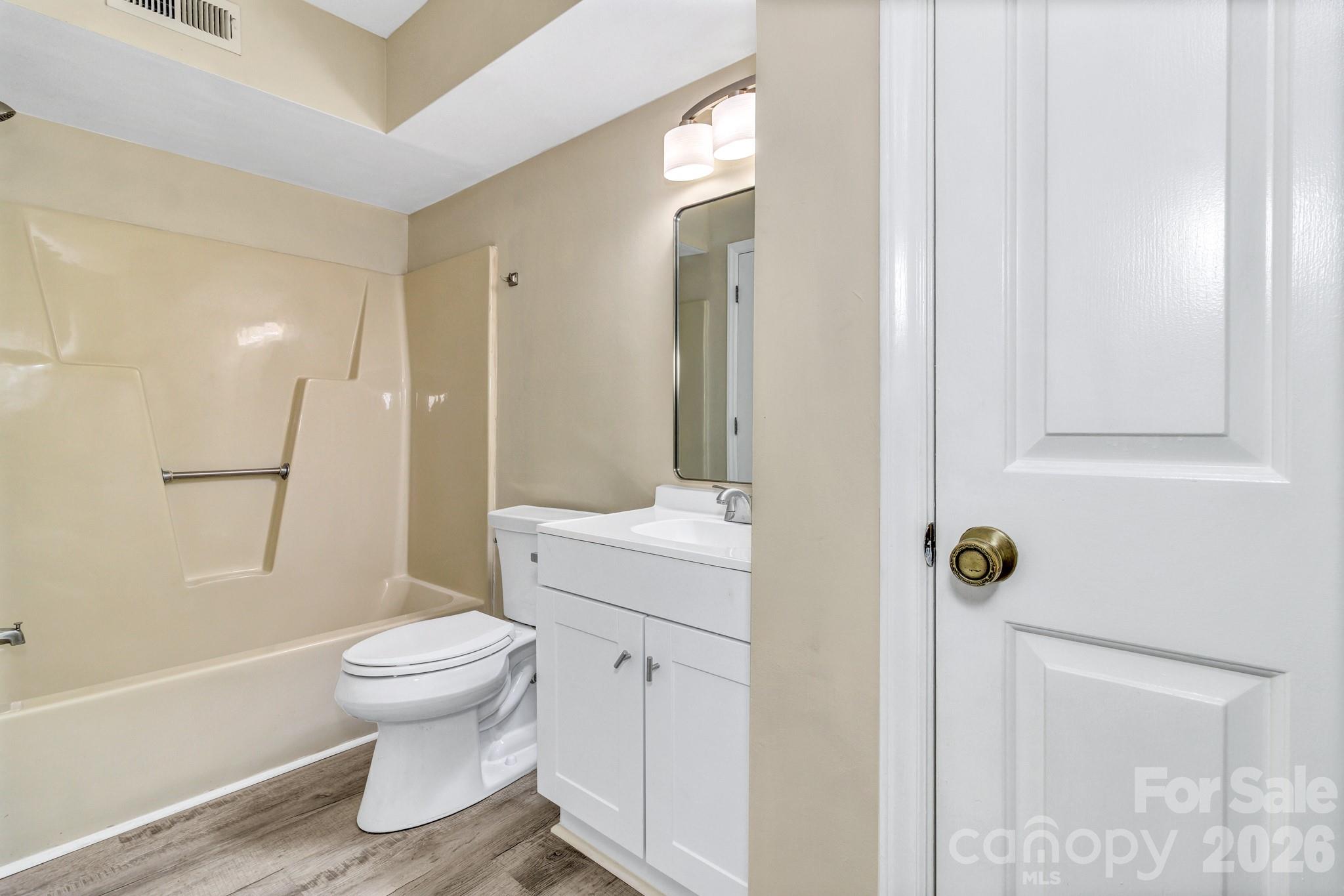 110 Heywood Road 11a Property Photo 14