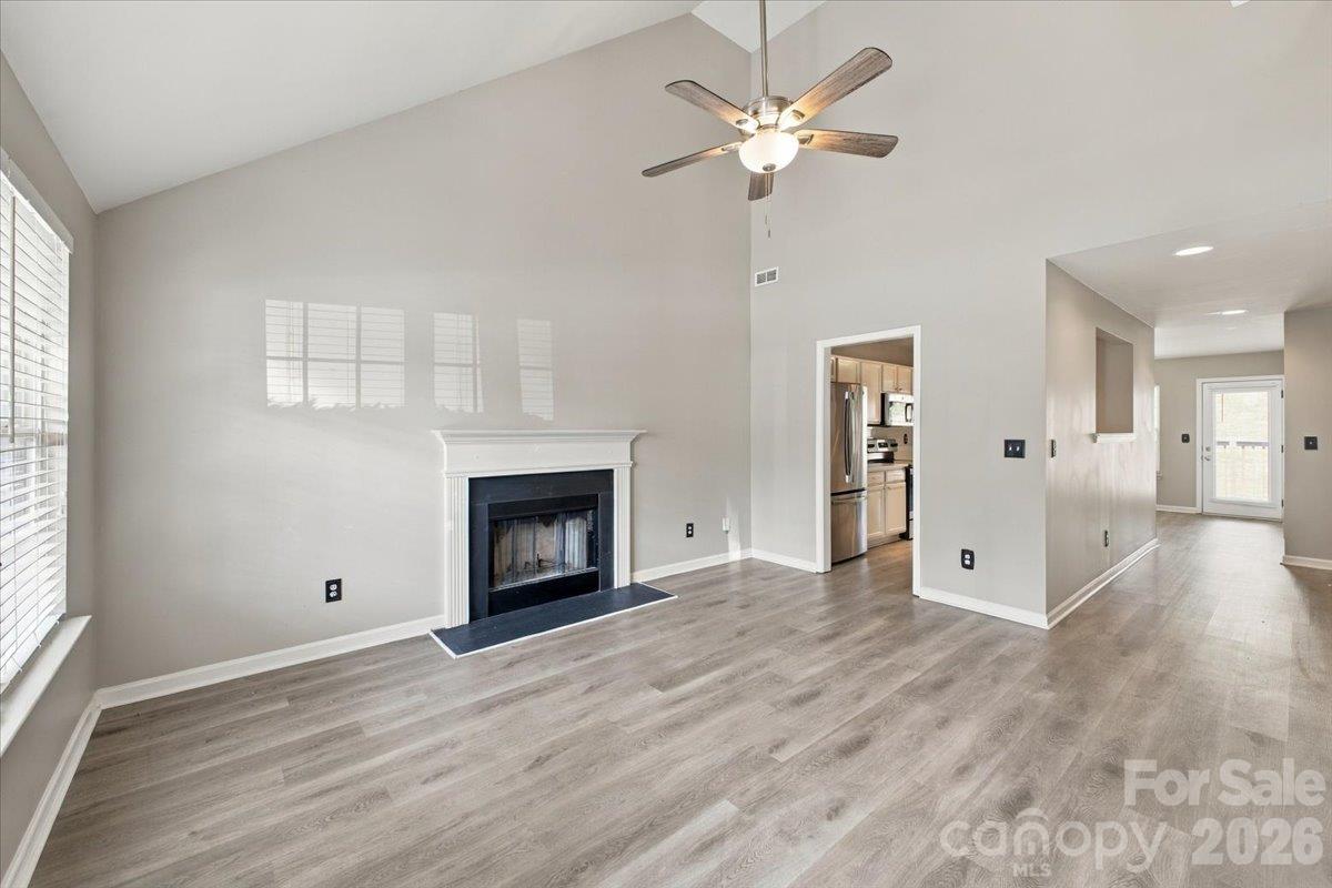 7812 Montbrook Drive Property Photo 3