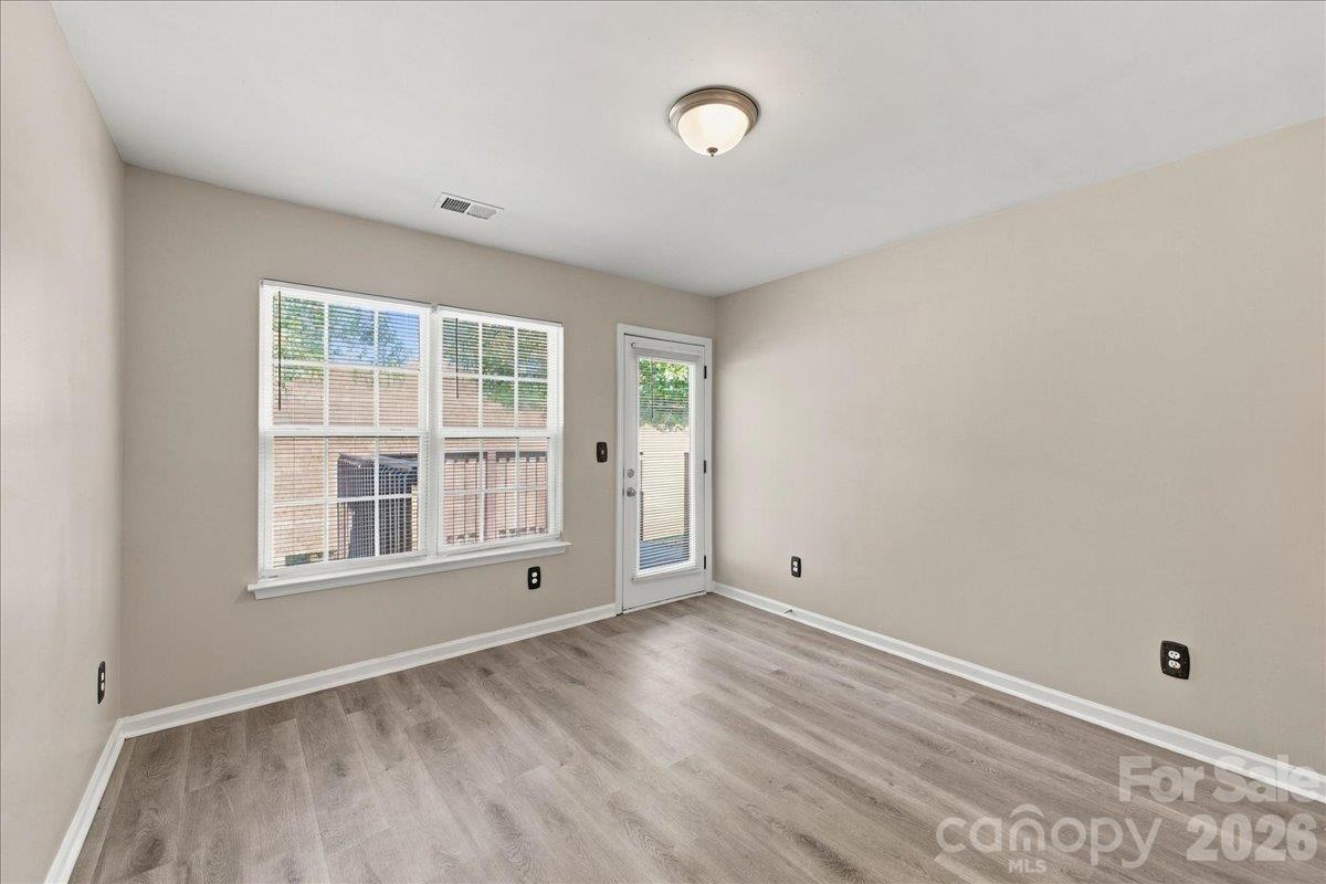 7812 Montbrook Drive Property Photo 12
