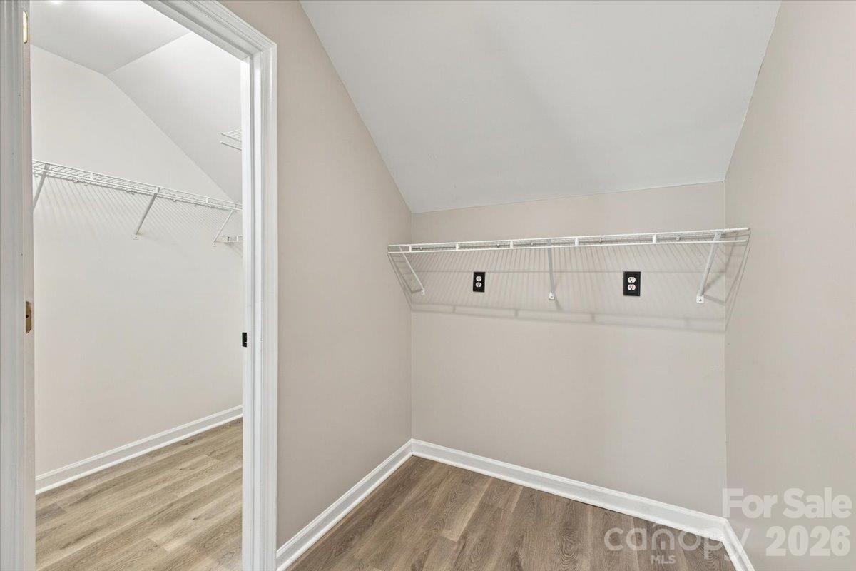 7812 Montbrook Drive Property Photo 26